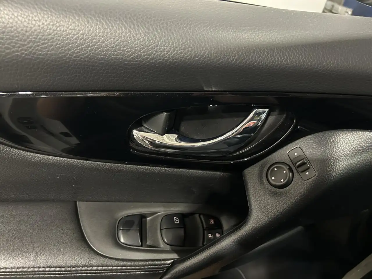 Nissan Qashqai снимка Nissan Qashqai