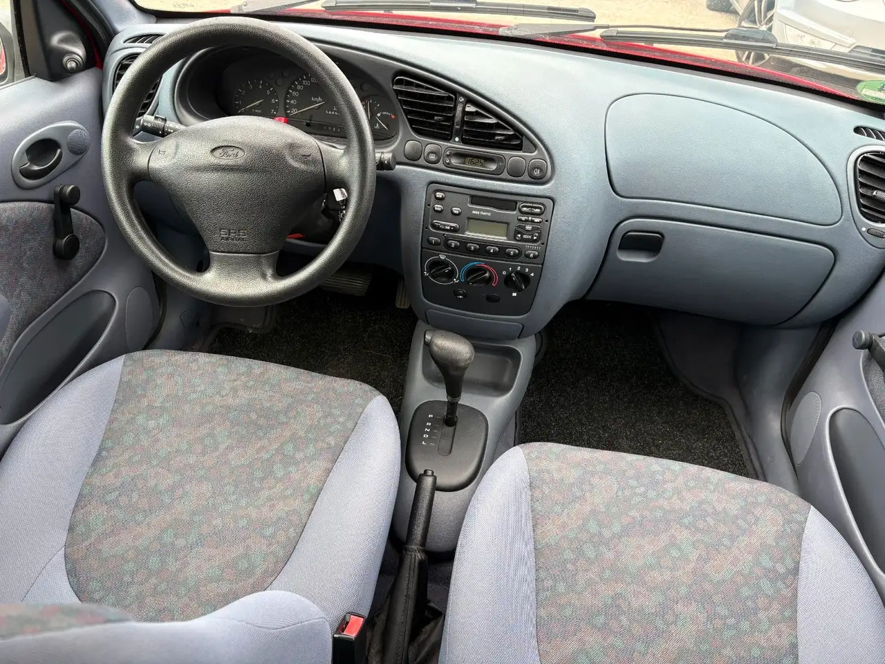 Ford Fiesta Neuwertig, foto 12