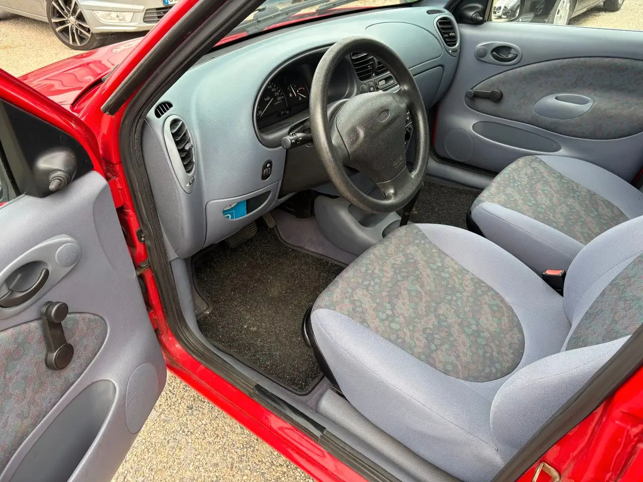 Ford Fiesta Neuwertig, foto 9
