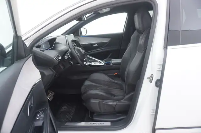 Peugeot 5008 view 10
