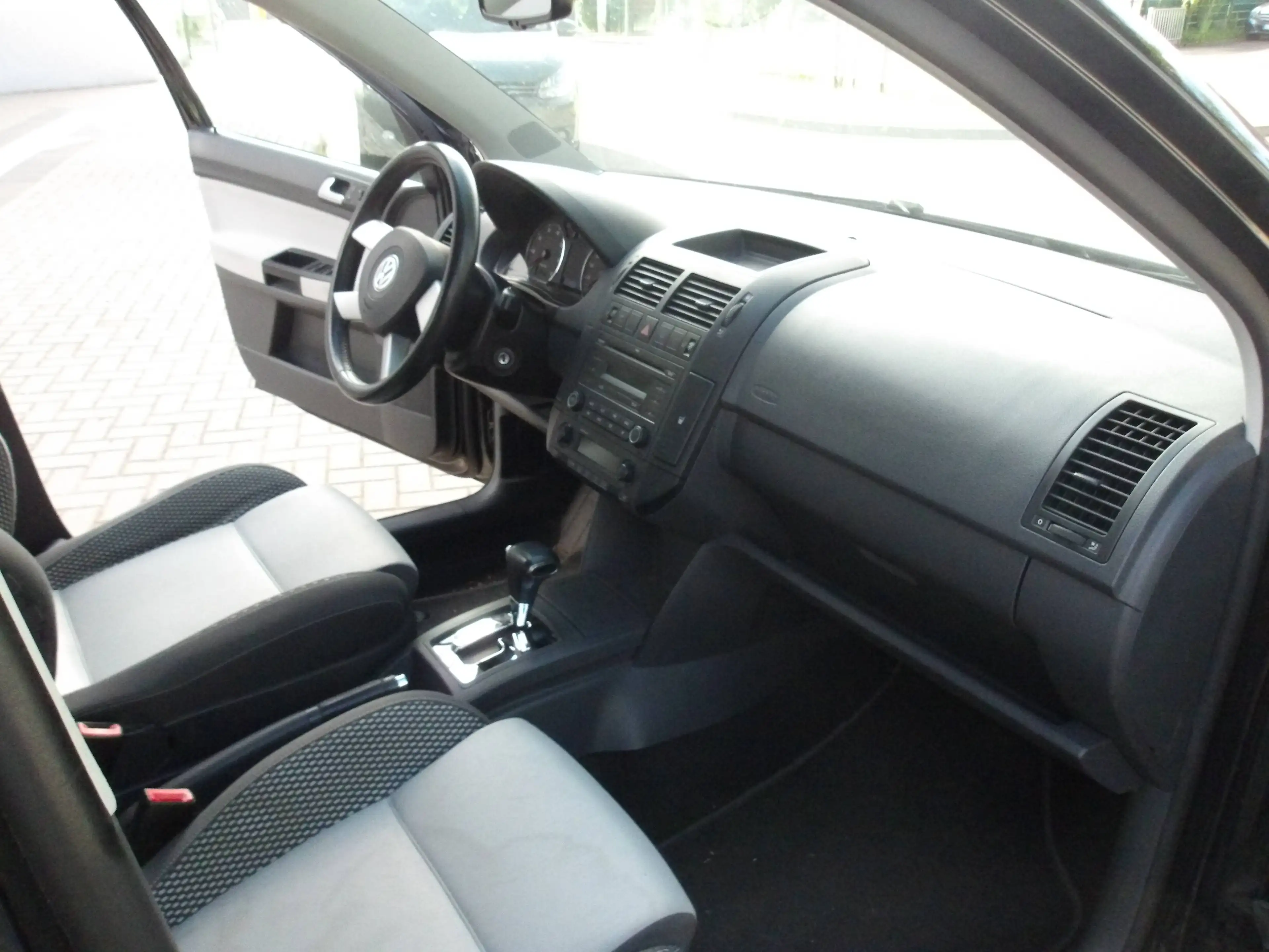 Volkswagen Polo Cross 1.6 Automatik Cross Polo — photo 16