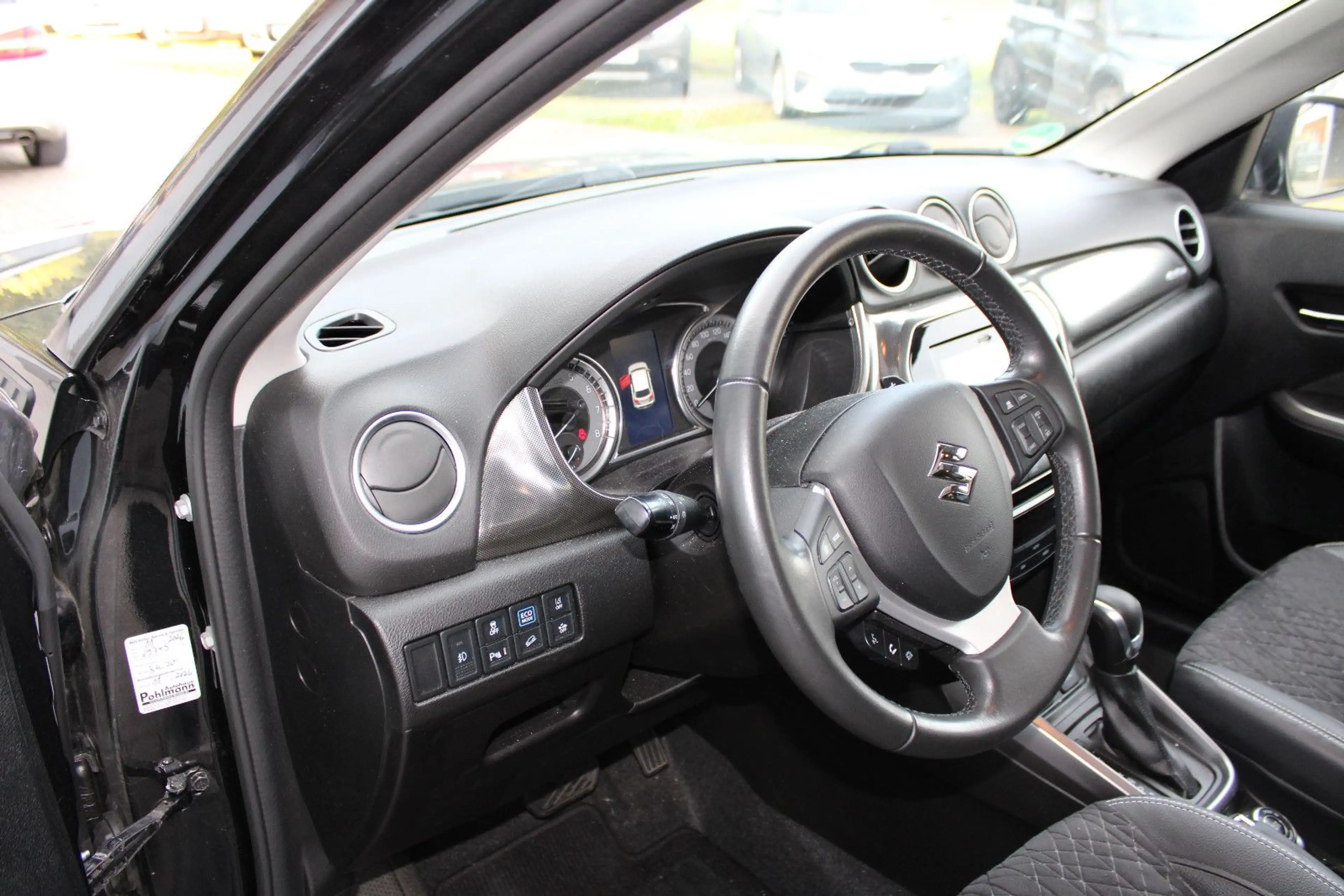 Suzuki Vitara 1.4 Mild-Hybrid Comfort+ 4x4!AUTOMATIK! — photo 9