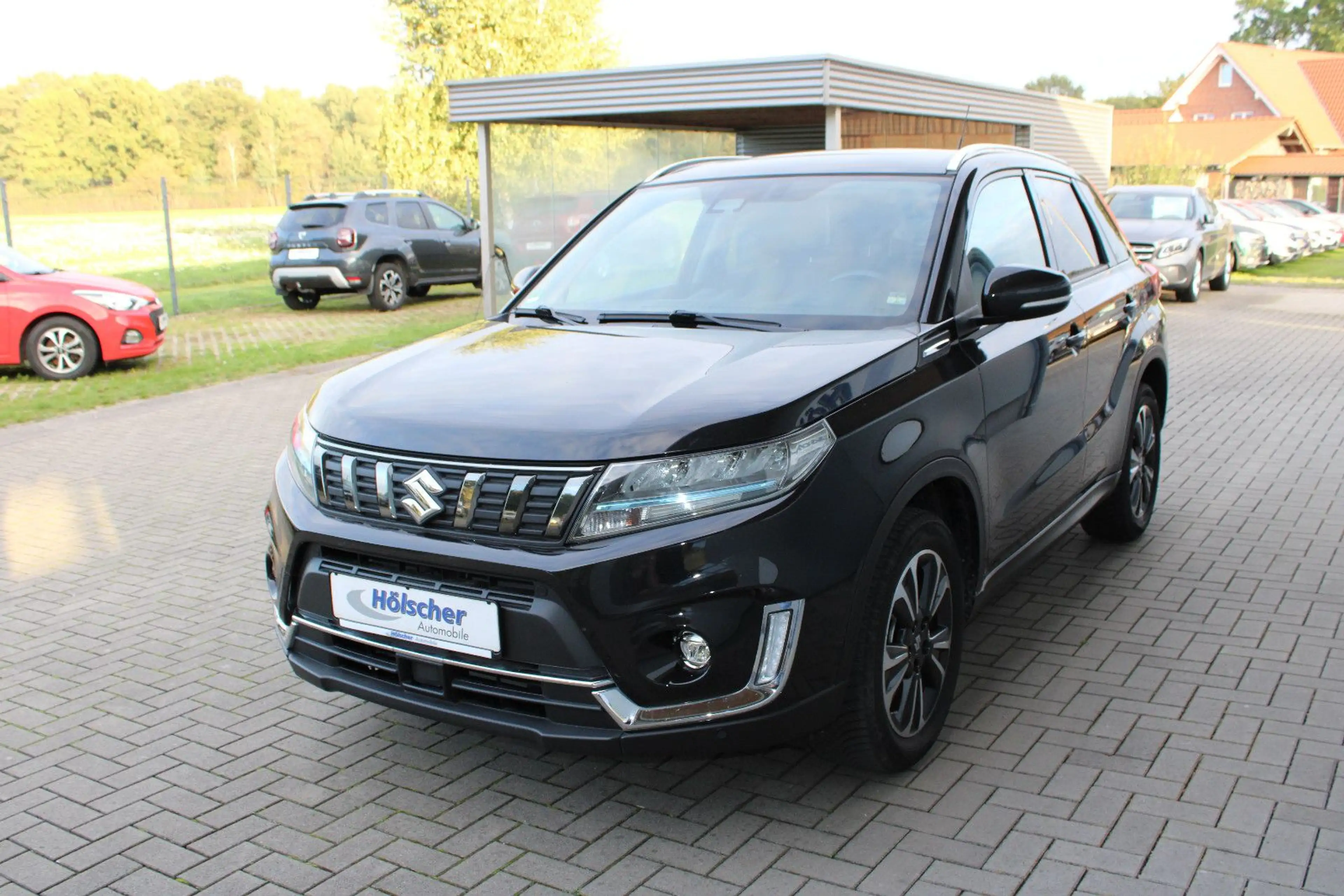 Suzuki Vitara 1.4 Mild-Hybrid Comfort+ 4x4!AUTOMATIK! — photo 3