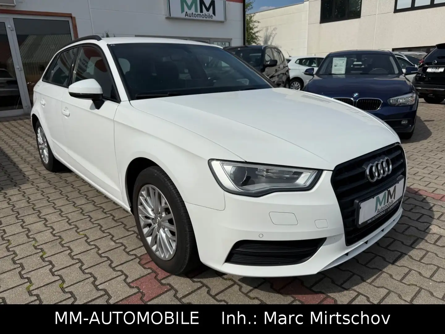 Audi A3 Sportb Attraction-1.HAND-NAV-XEN-LEDER-KAMERA Weiß - 1