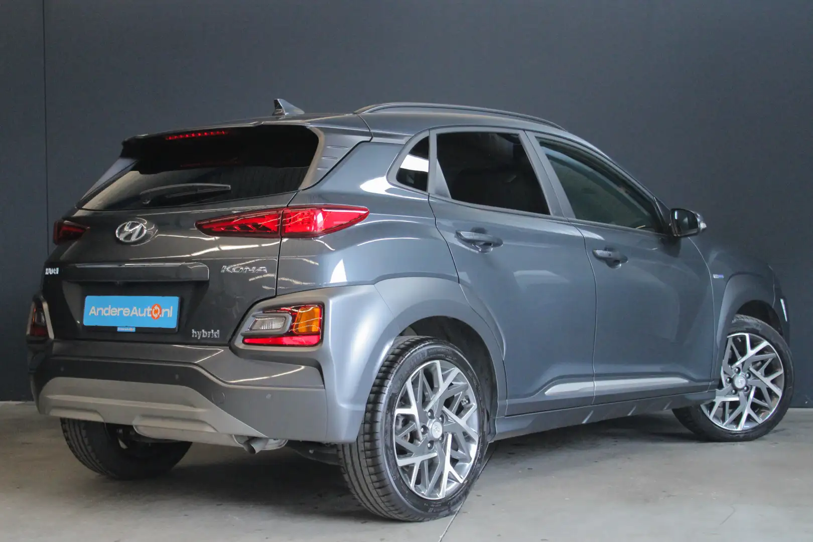 Hyundai KONA 1.6 GDI HEV Premium |dealer onderhouden|vol leder| Gris - 2