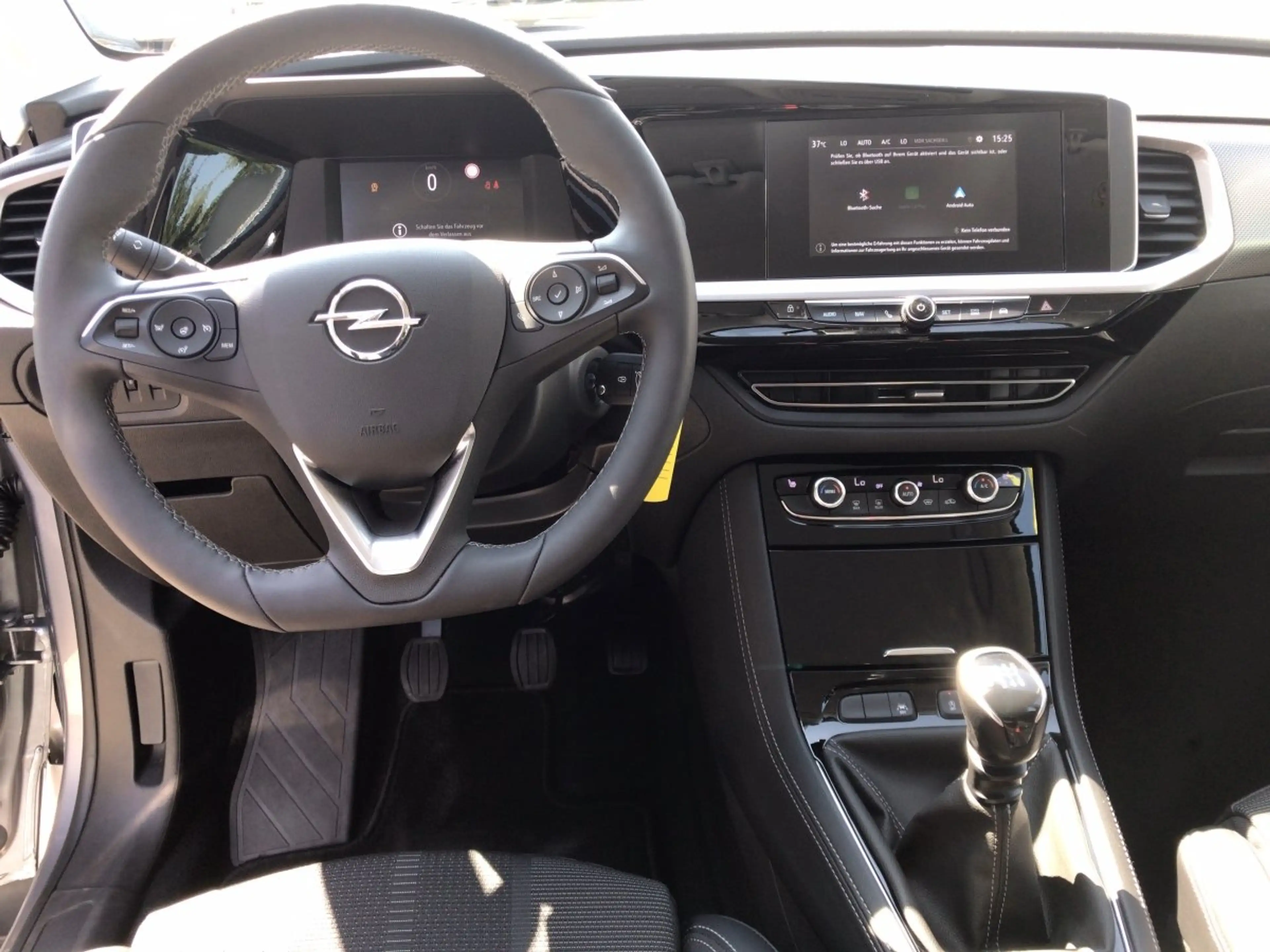 Opel Grandland 1.2 Turbo Enjoy *bequemer Einstieg* — photo 12