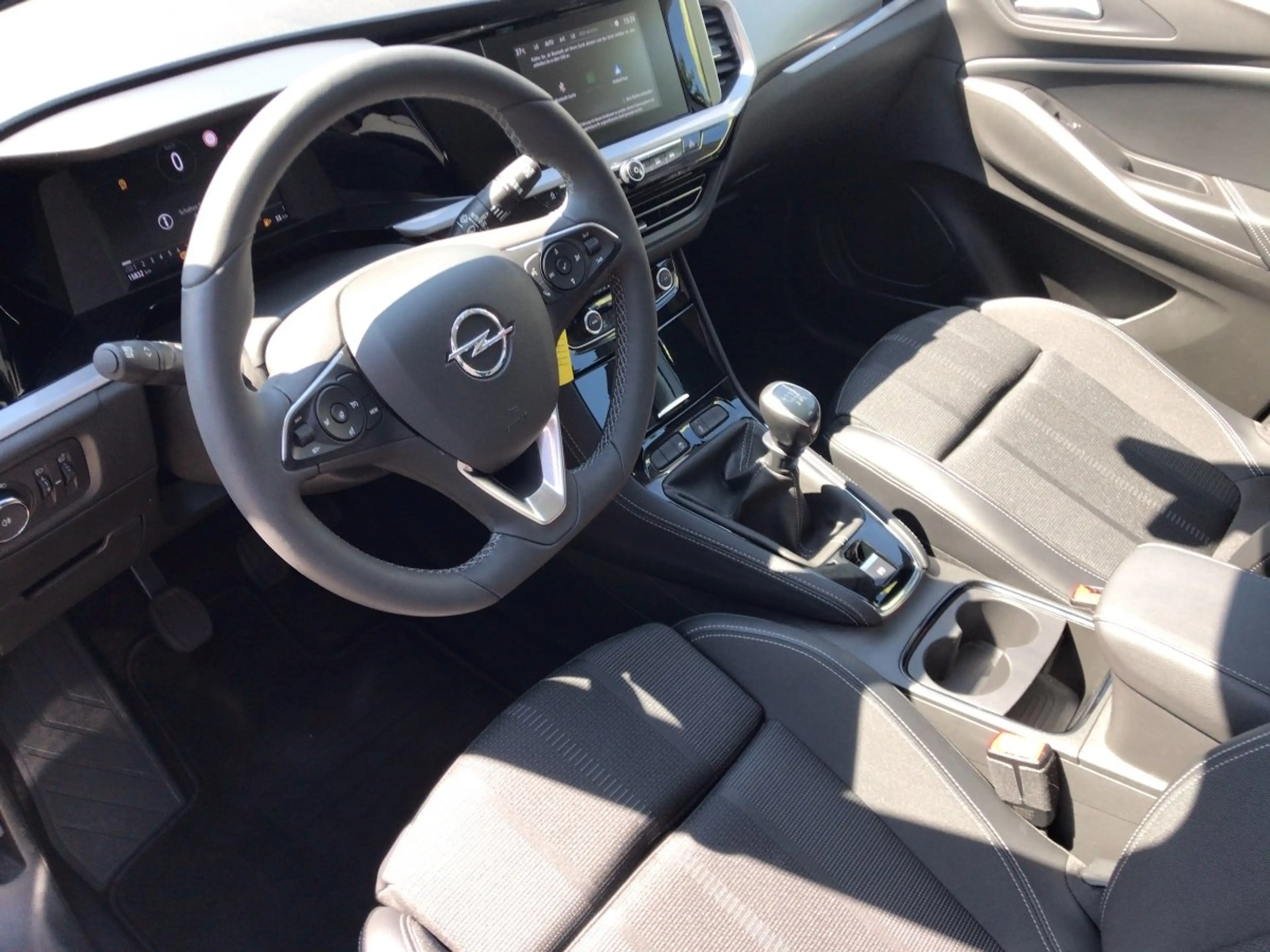 Opel Grandland 1.2 Turbo Enjoy *bequemer Einstieg* — photo 10