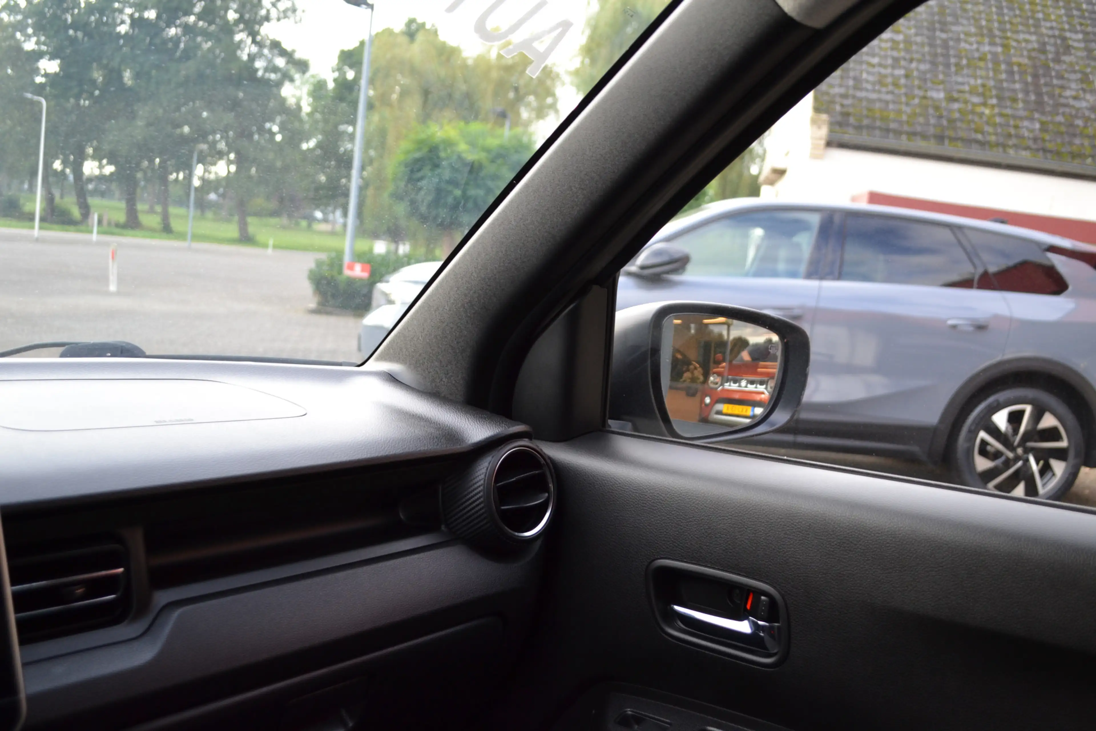 Suzuki Ignis 1.2 Smart Hybrid Select — photo 21