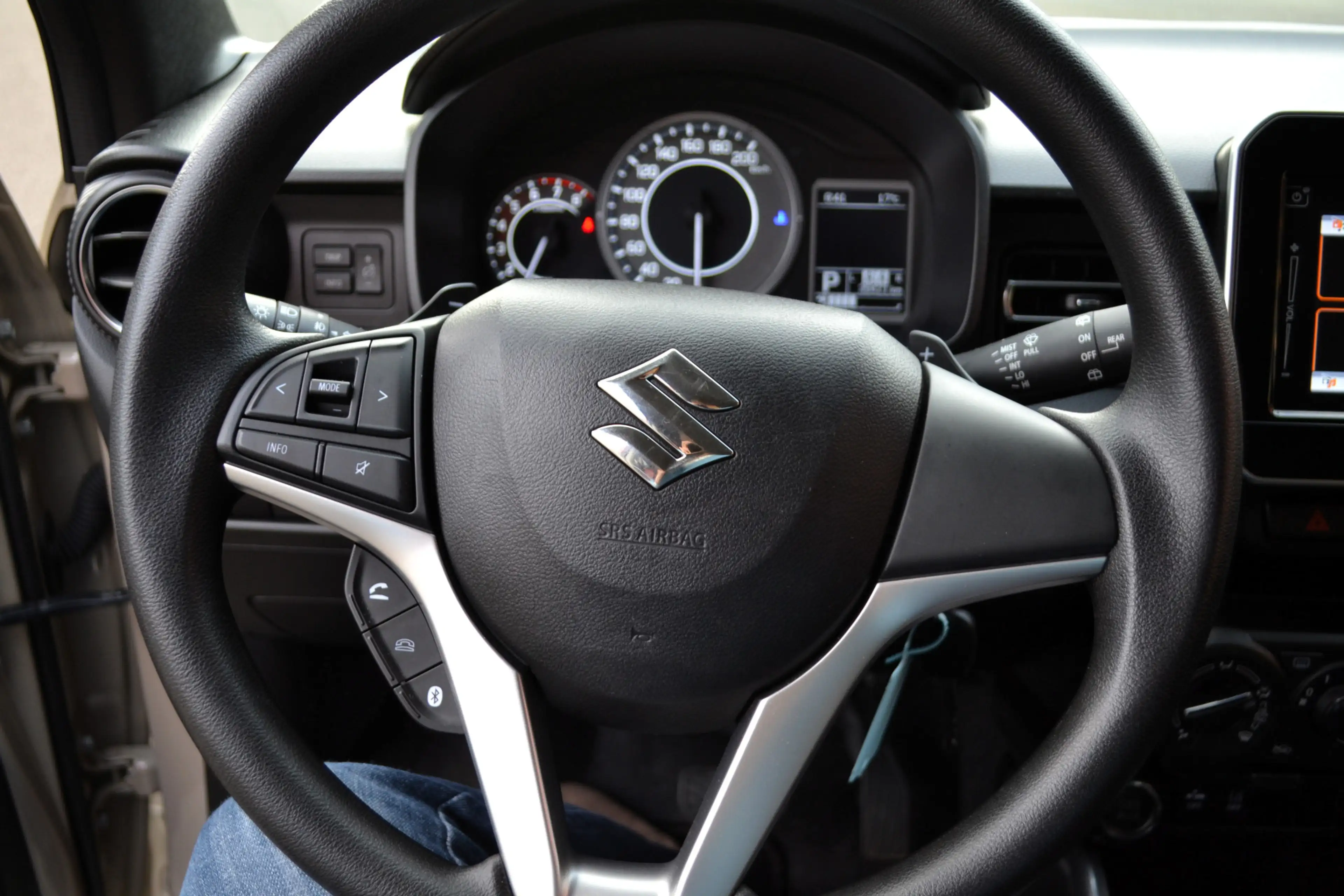 Suzuki Ignis 1.2 Smart Hybrid Select — photo 8