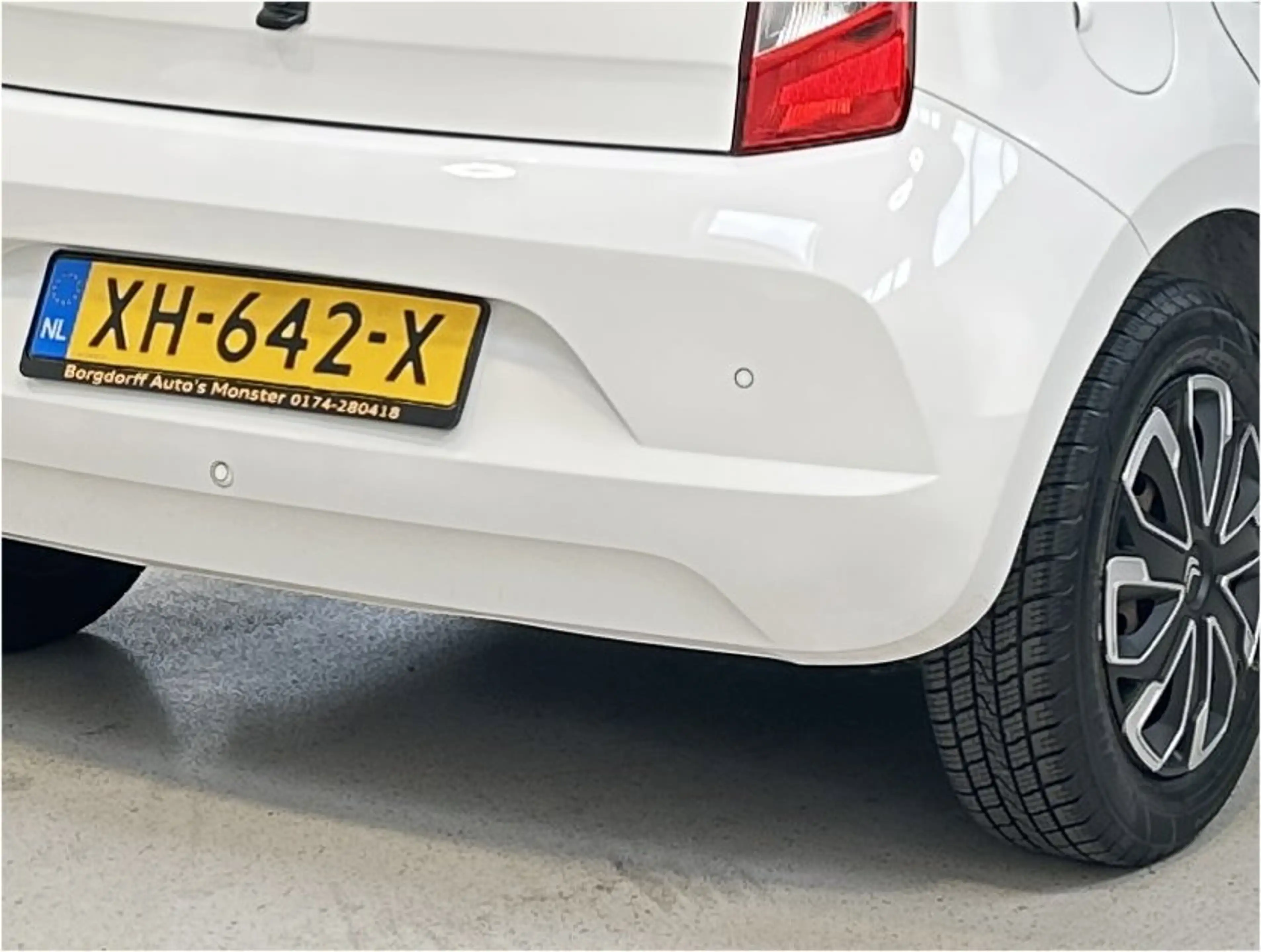 SEAT Mii 1.0 Style Intense | NL | Parkeersensoren | Airco | — photo 24