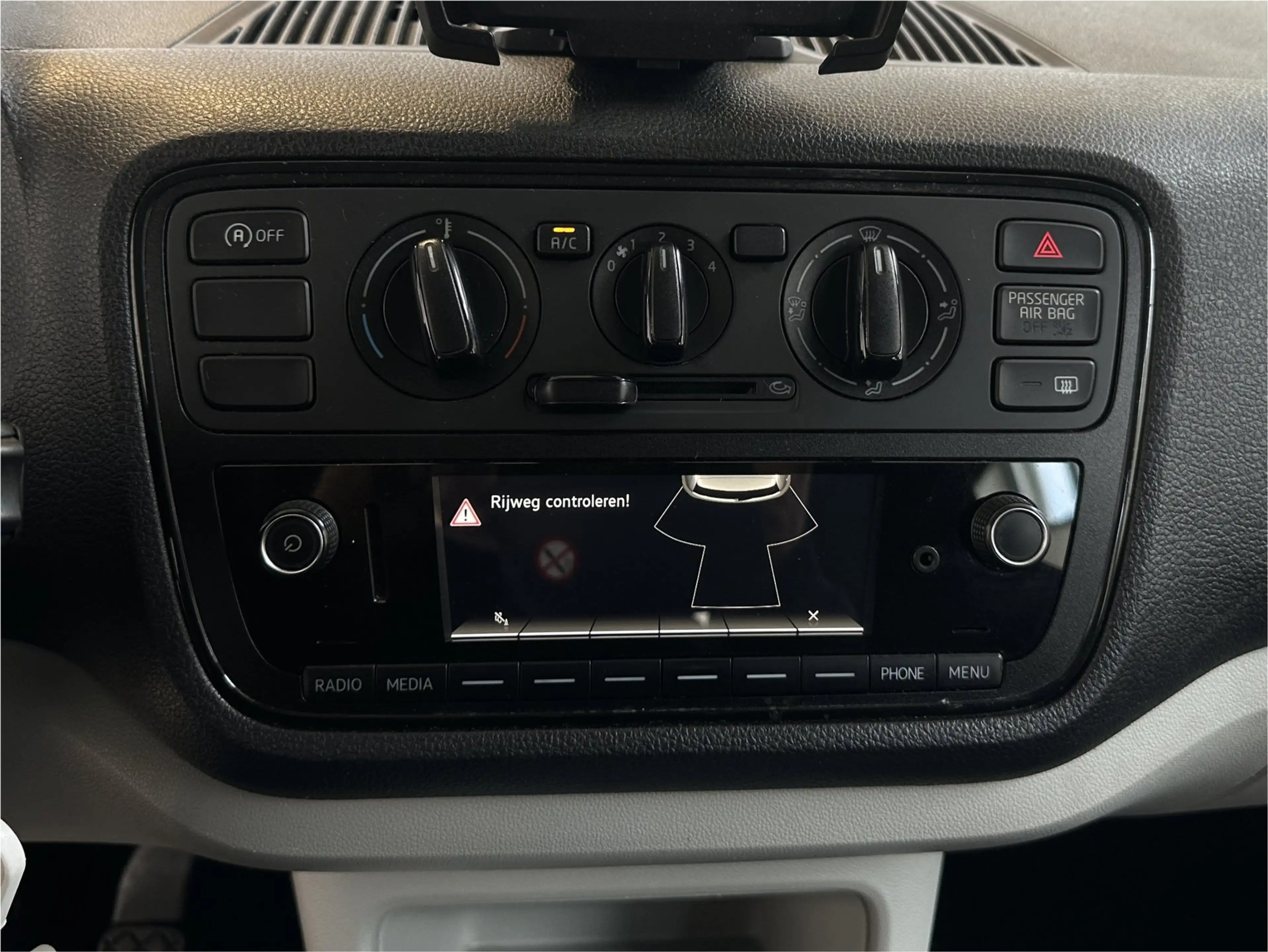 SEAT Mii 1.0 Style Intense | NL | Parkeersensoren | Airco | — photo 15