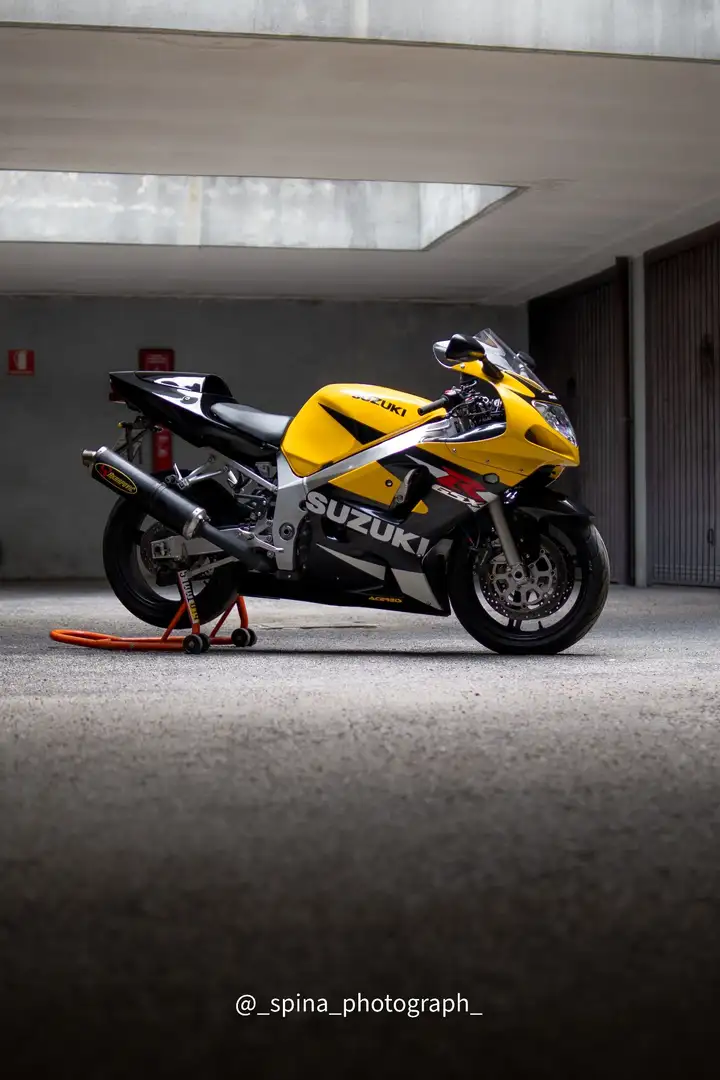 Suzuki GSX-R 600 Giallo - 1
