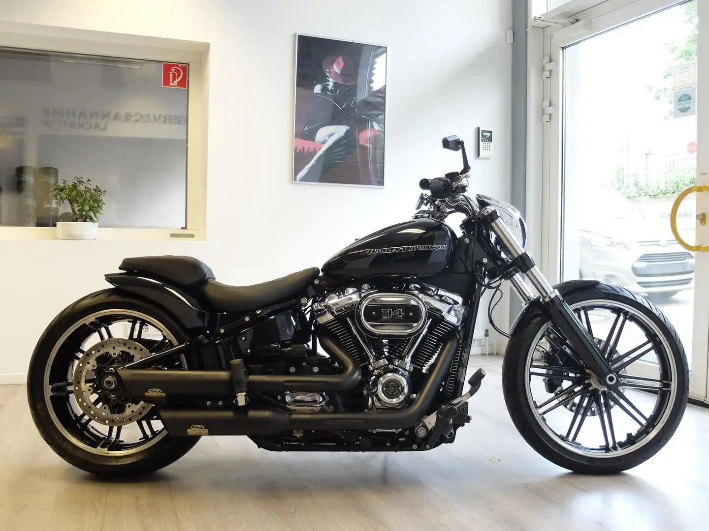 Harley-Davidson Breakout Thunderbike Umbau Noir - 2