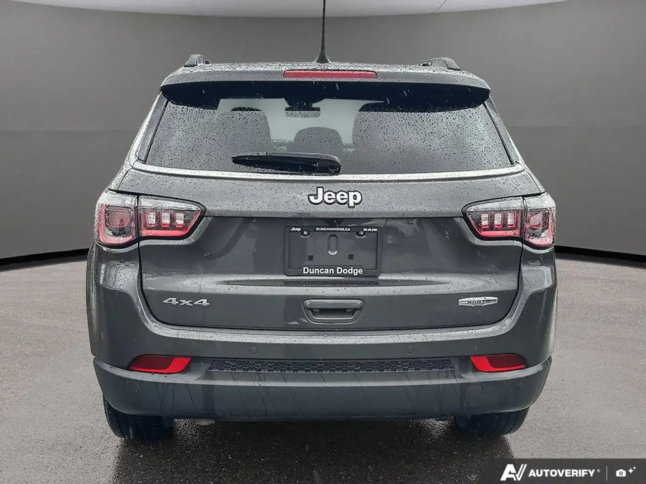 Jeep Compass снимка Jeep Compass