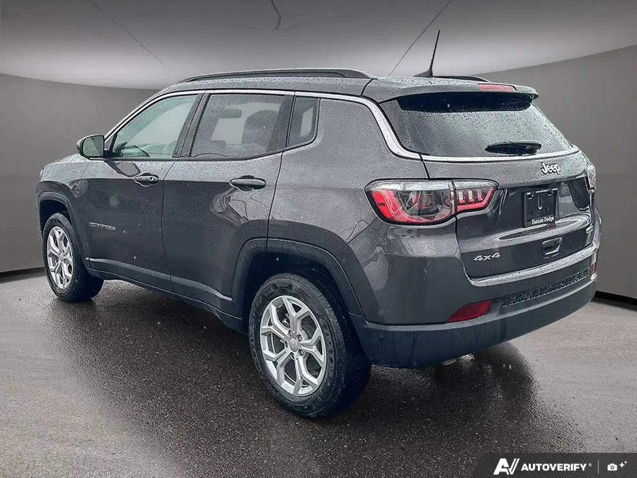 Jeep Compass снимка Jeep Compass