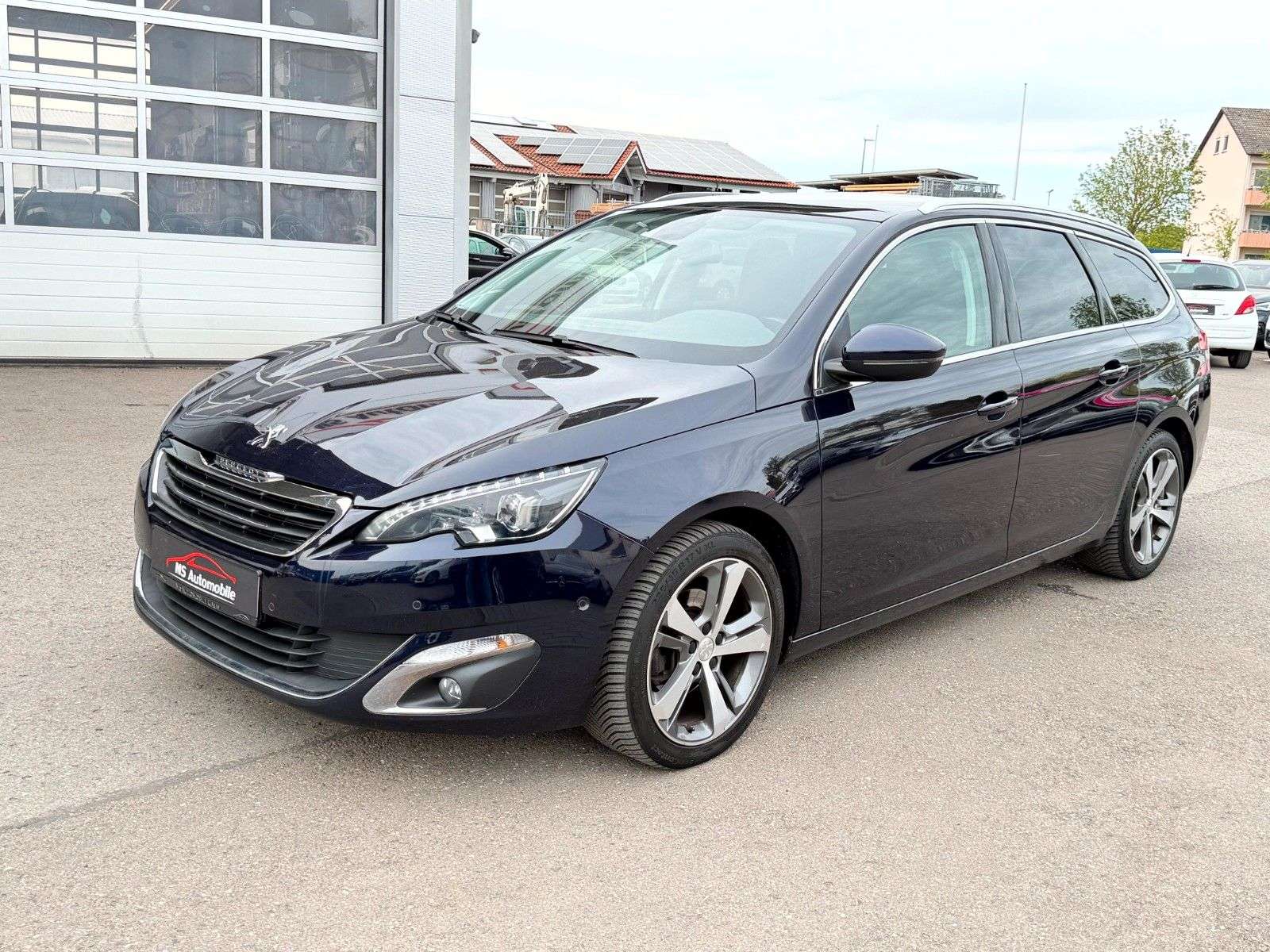 Second hand Peugeot 308 1.2