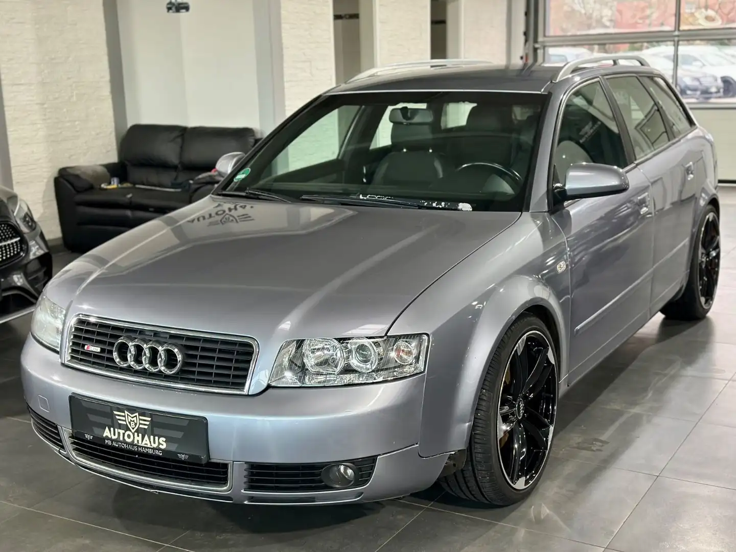 Audi A4 2.5 TDI Avant,S-Line,AHK,Bose,Alu,Klima,VOLL Grau - 1