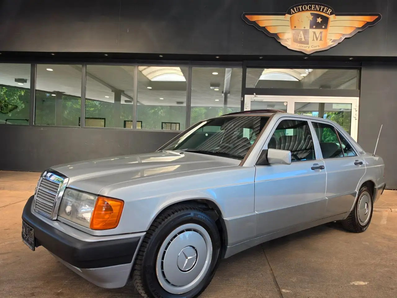 Mercedes-Benz 190 2.0 Schiebedach/SILBER/AHK/2.Hand/Rostfrei, foto 1