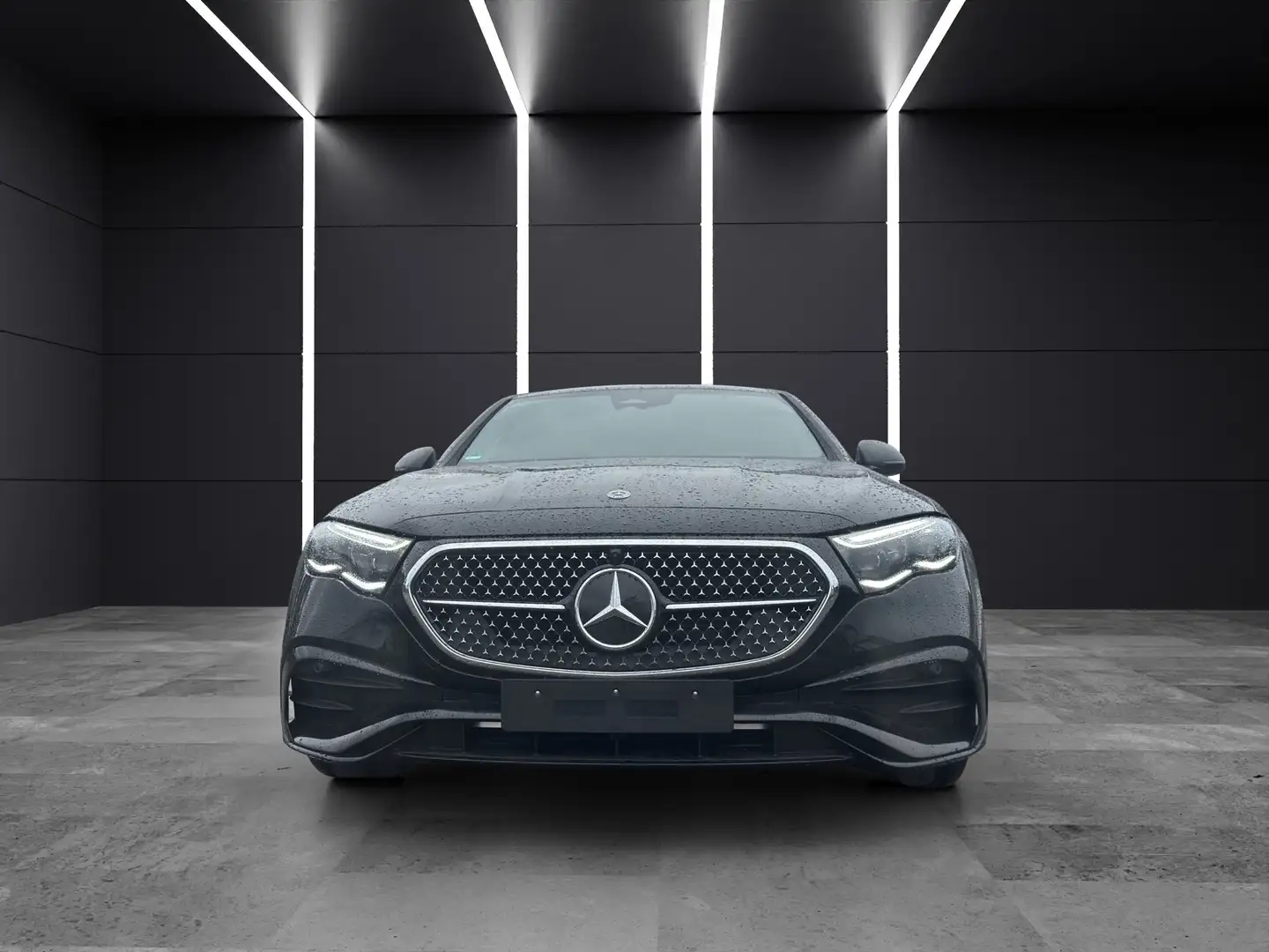 Mercedes-Benz E 200 E 200 AMG Line Premium (214.050) Zwart - 1