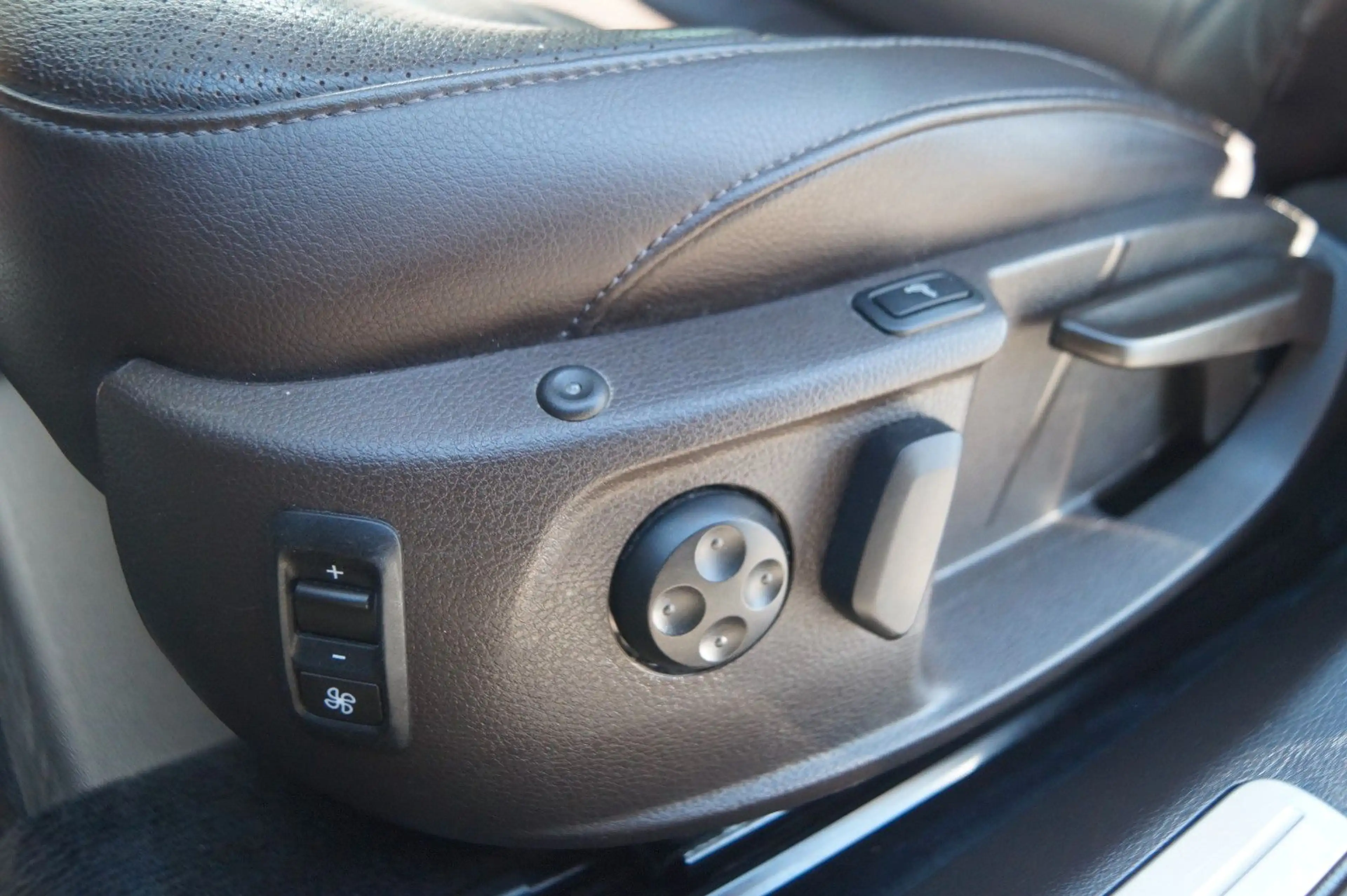 Volkswagen Passat Alltrack Variant 4Motion BMT|DSG|LEDER| — photo 13