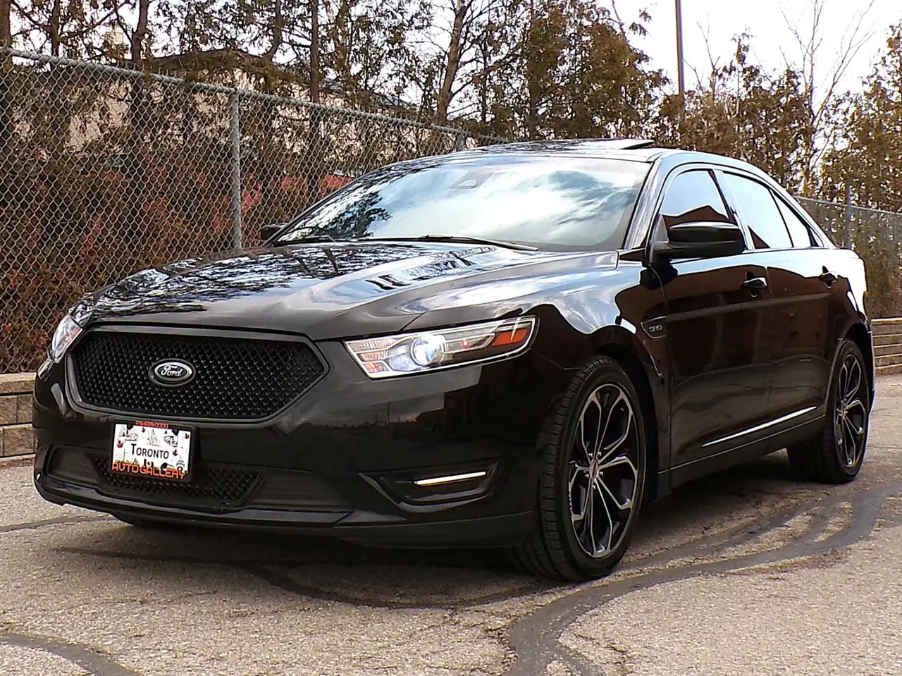 Ford Taurus снимка Ford Taurus