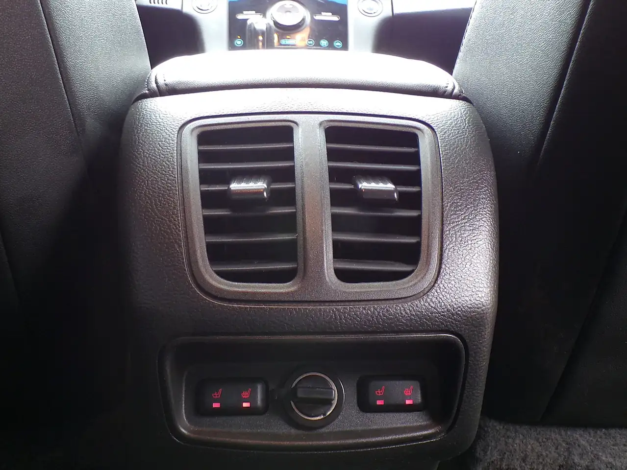 Ford Taurus снимка Ford Taurus