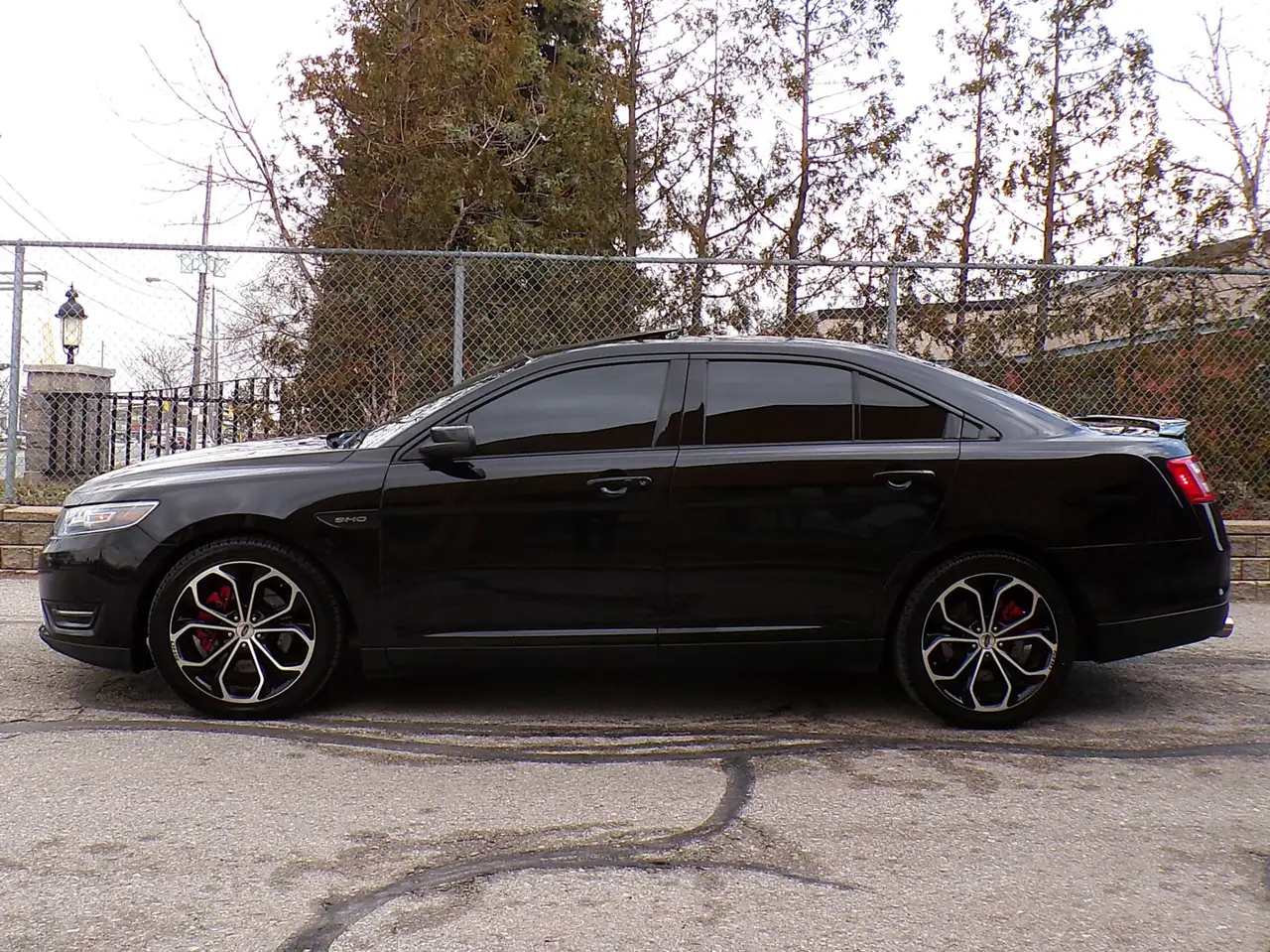 Ford Taurus снимка Ford Taurus