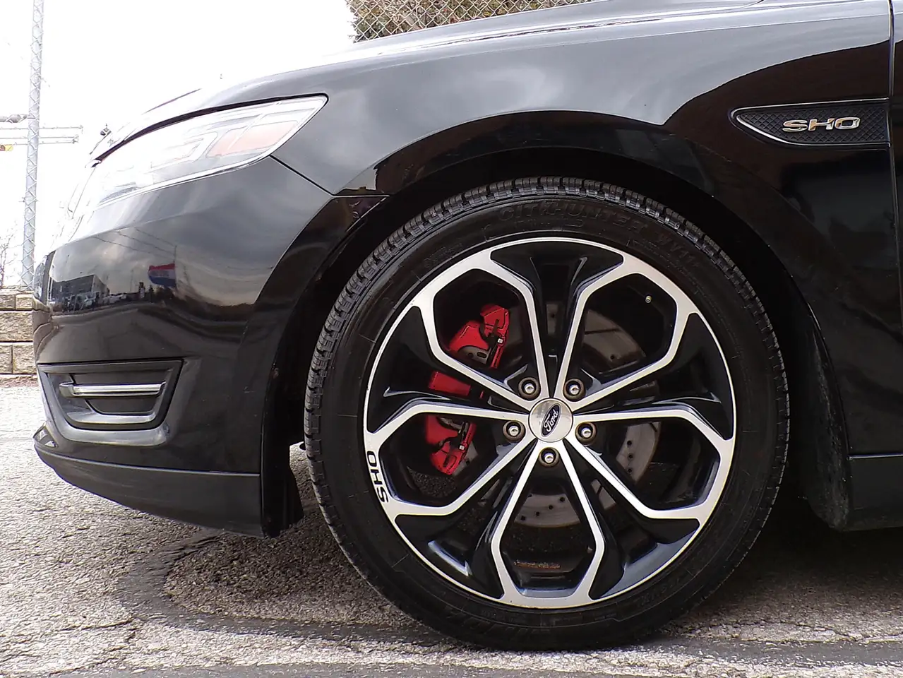 Ford Taurus снимка Ford Taurus
