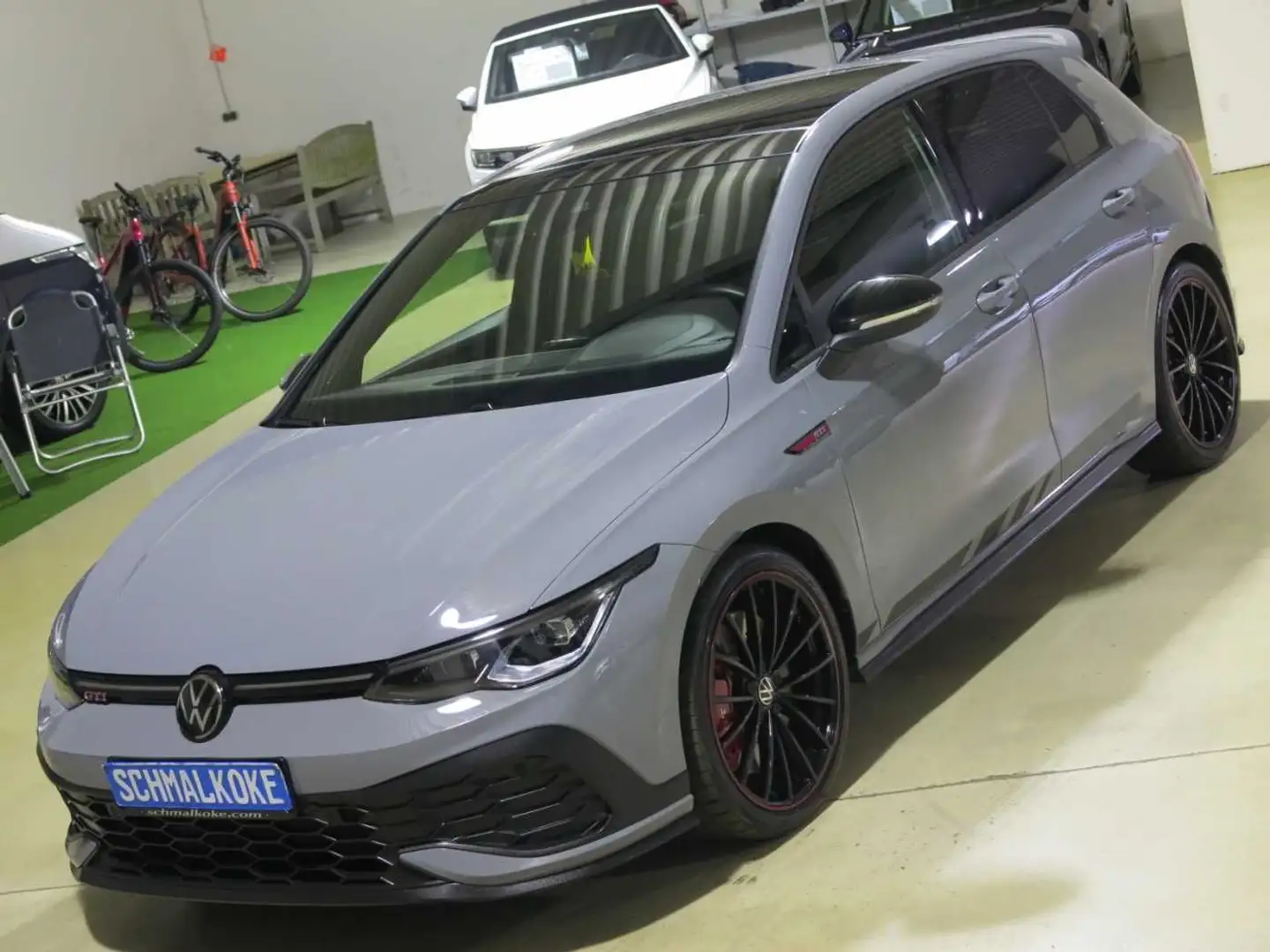Volkswagen Golf VIII GTI 2.0 TSI OPF DSG7 Clubsport Leder Gris - 2
