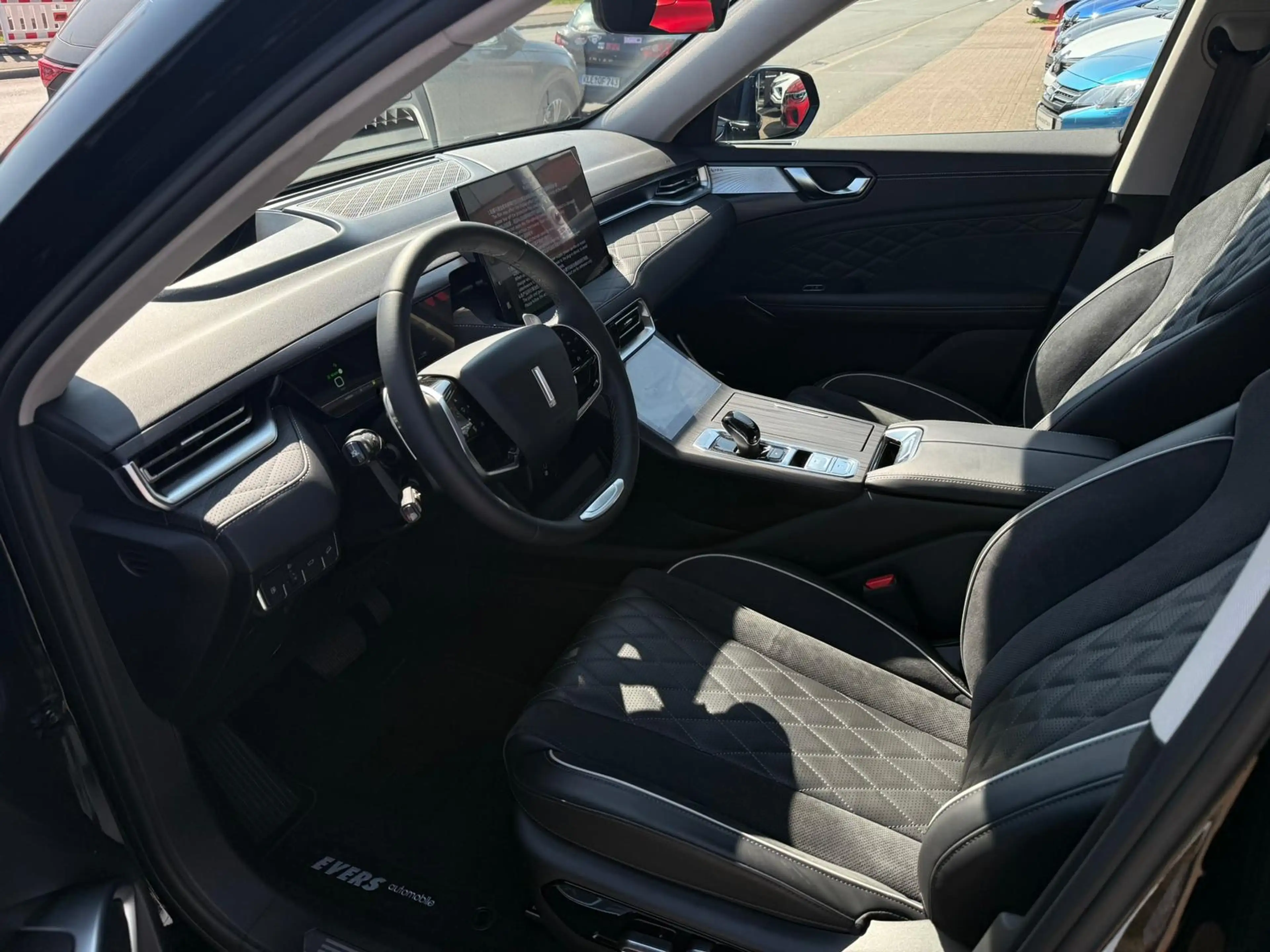 GWM WEY 03 2.0T PHEV Luxury *LED *Alcantara *HUD — photo 8