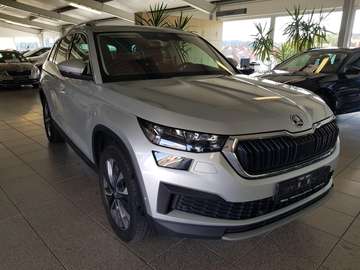 TDI DSG 4X4 TOUR AHK Navi Kamera Matrix-LED WSS-+L