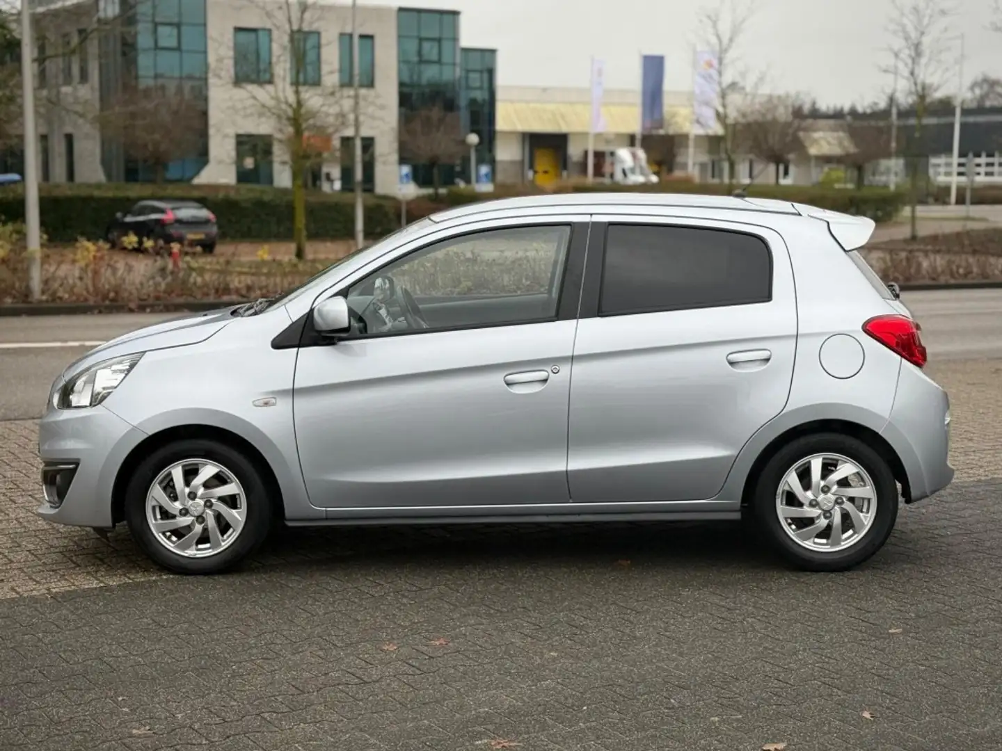 Mitsubishi Space Star 1.0 87.000KM AIRCO Argent - 2