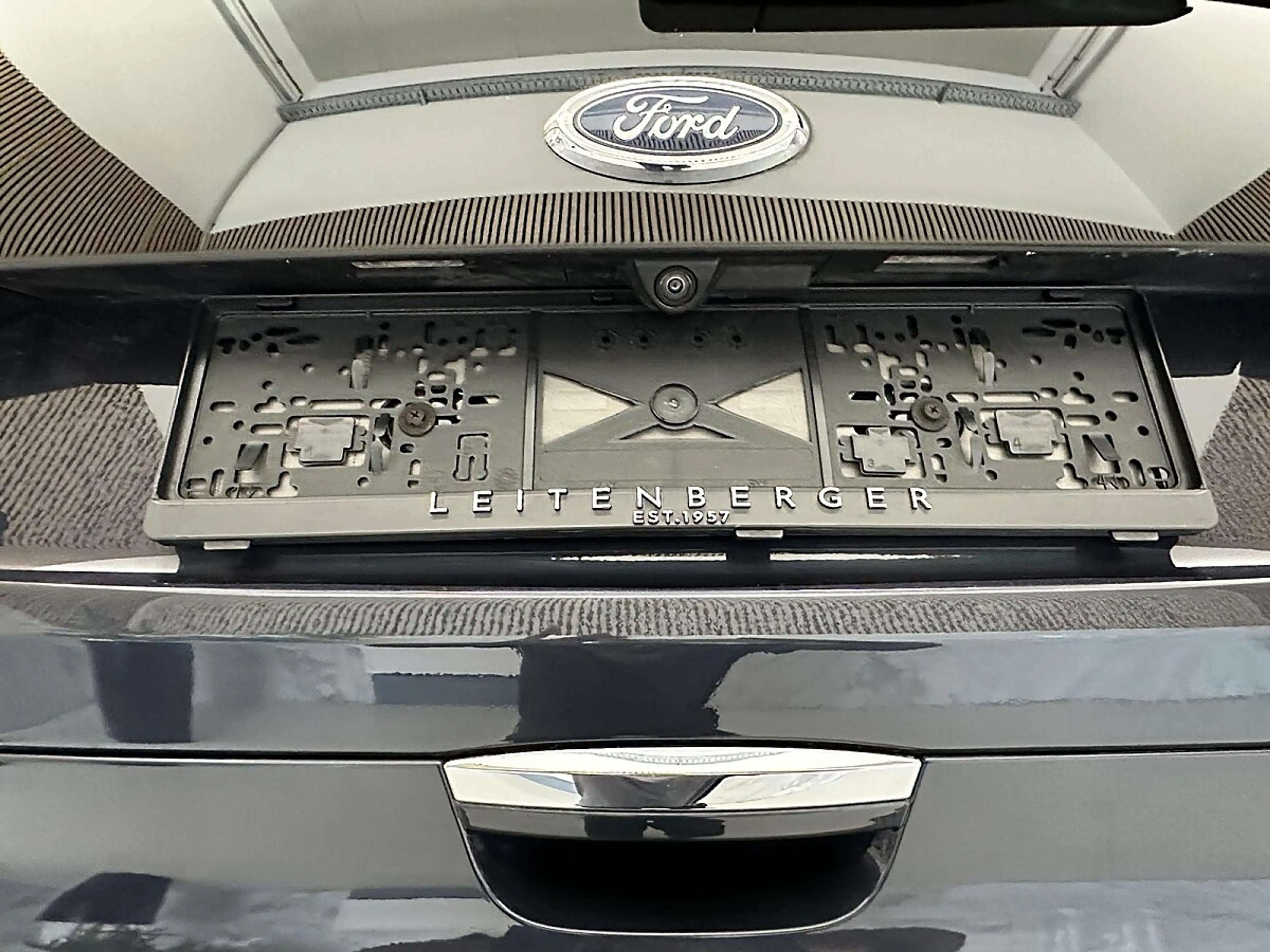 Ford Galaxy 2,0 Eco Blue SCR AWD Titanium Aut., 7 Sitze, 19... — photo 14