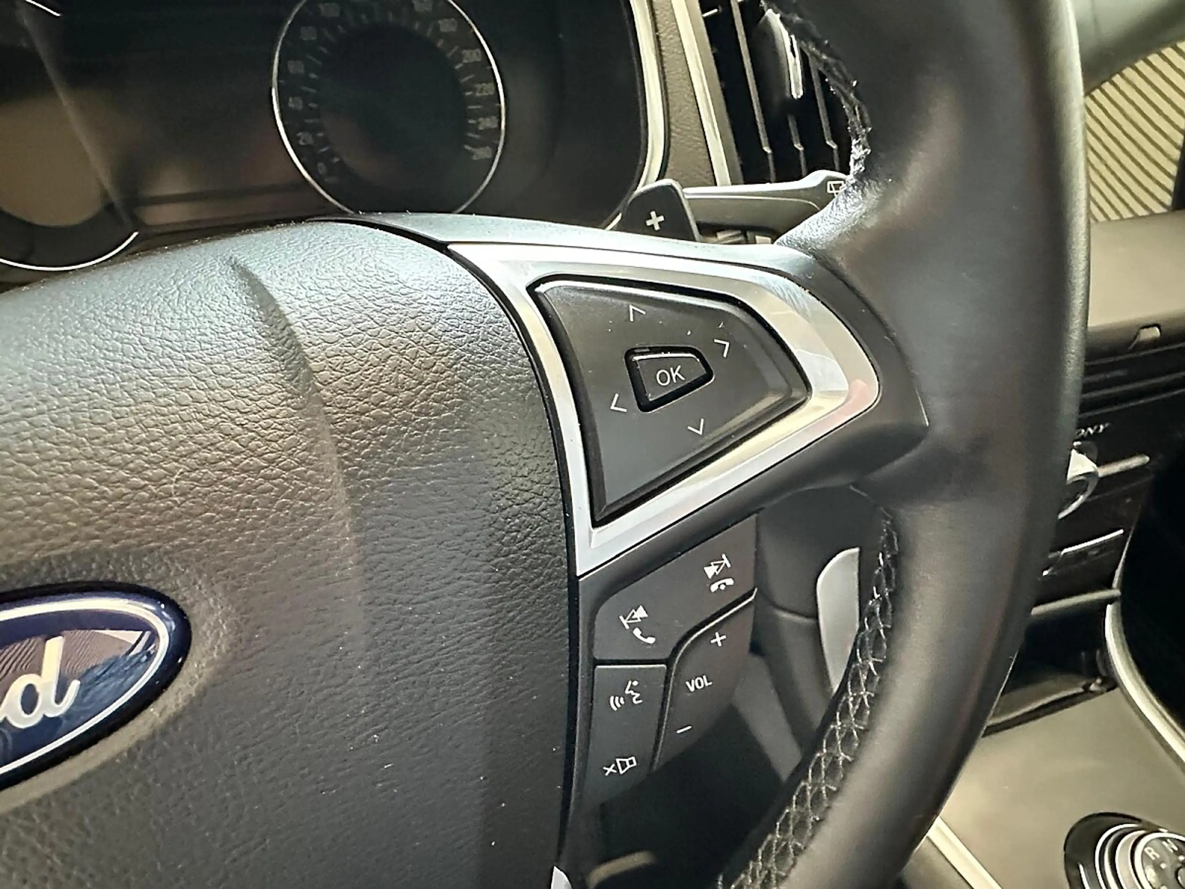 Ford Galaxy 2,0 Eco Blue SCR AWD Titanium Aut., 7 Sitze, 19... — photo 12