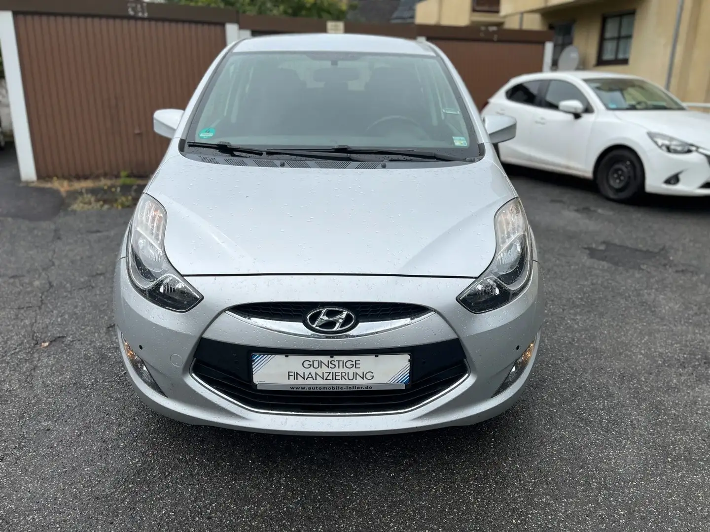 Hyundai iX20 FIFA world Cup Edition*2.Hd*ab 89,- monatl* Argintiu - 2