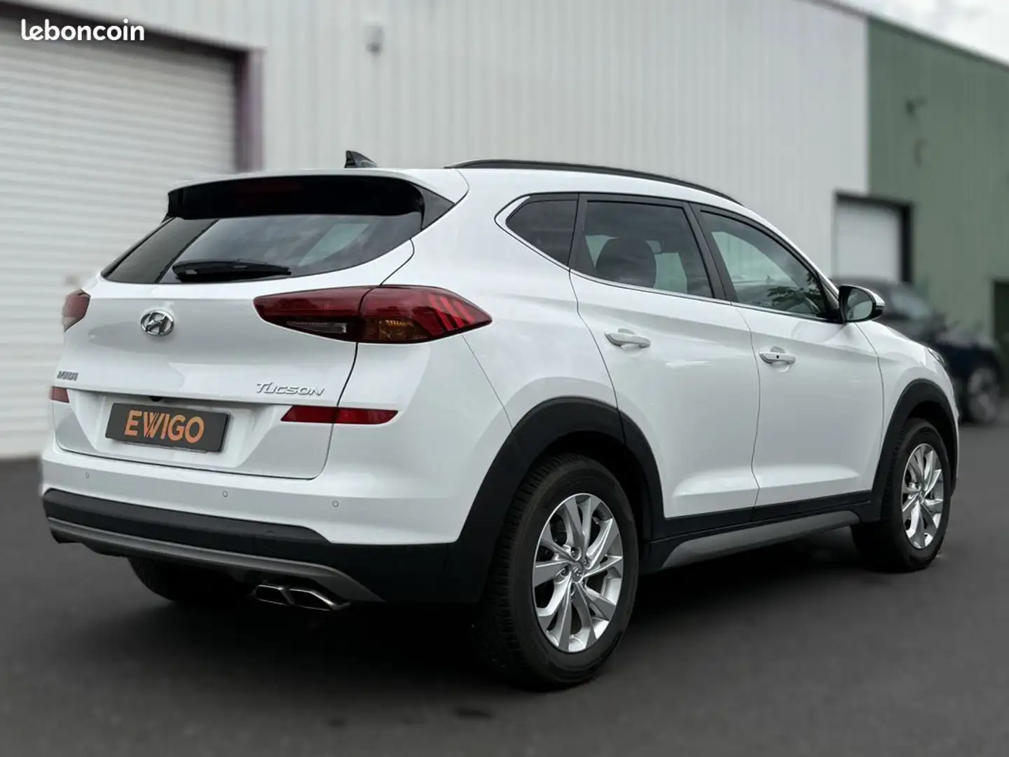 Hyundai TUCSON 1.6 crdi 115 creative 2wd camera de recul toit ouvrant panoramique 2eme main Weiß - 2