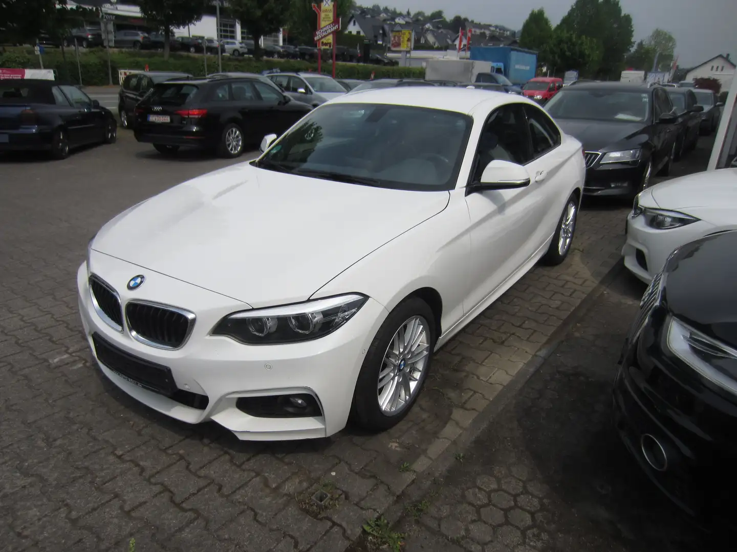 BMW 220 220 d xDrive M Sport Weiß - 1