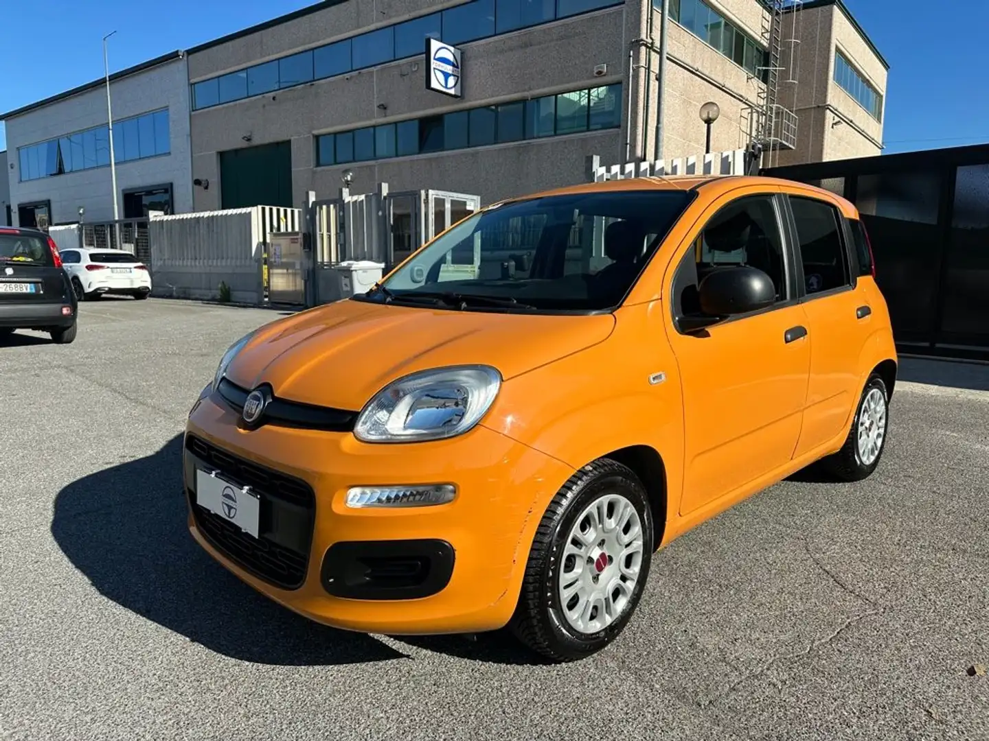 Fiat Panda 1.0 FireFly S&S Hybrid Arancione - 1