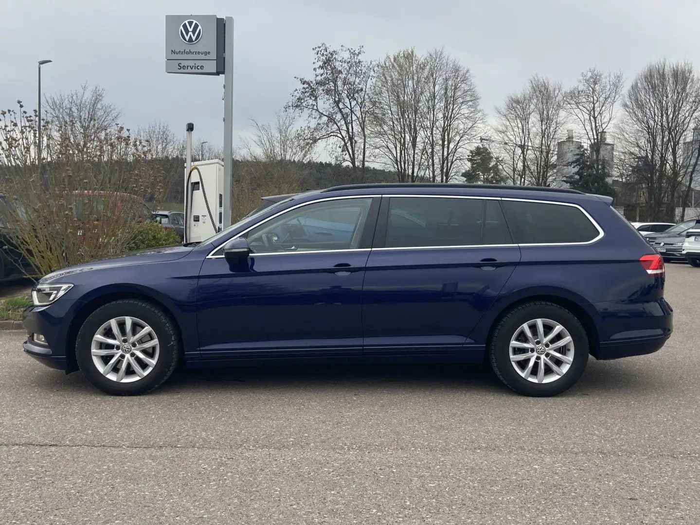 Volkswagen Passat Variant 1.5 TSI Comfortline NAVI+SHZ+CLIM Bleu - 2