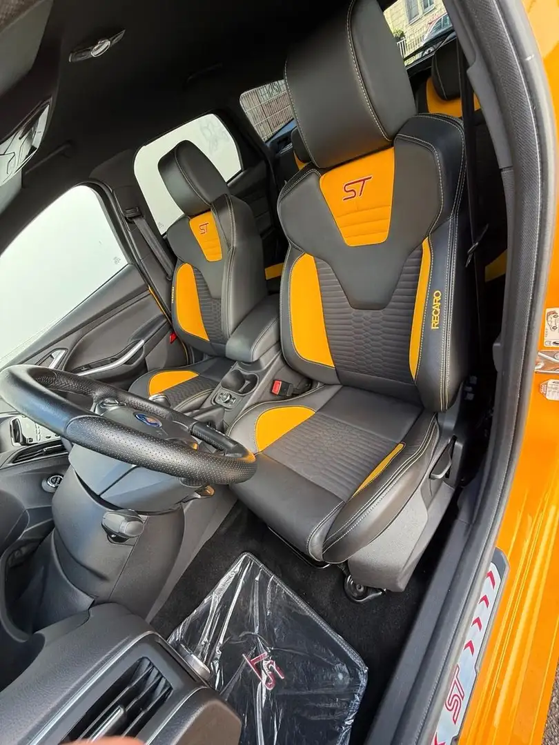 Ford Focus ST Design Recaro Sport Bi-Xenon Gelb - 2
