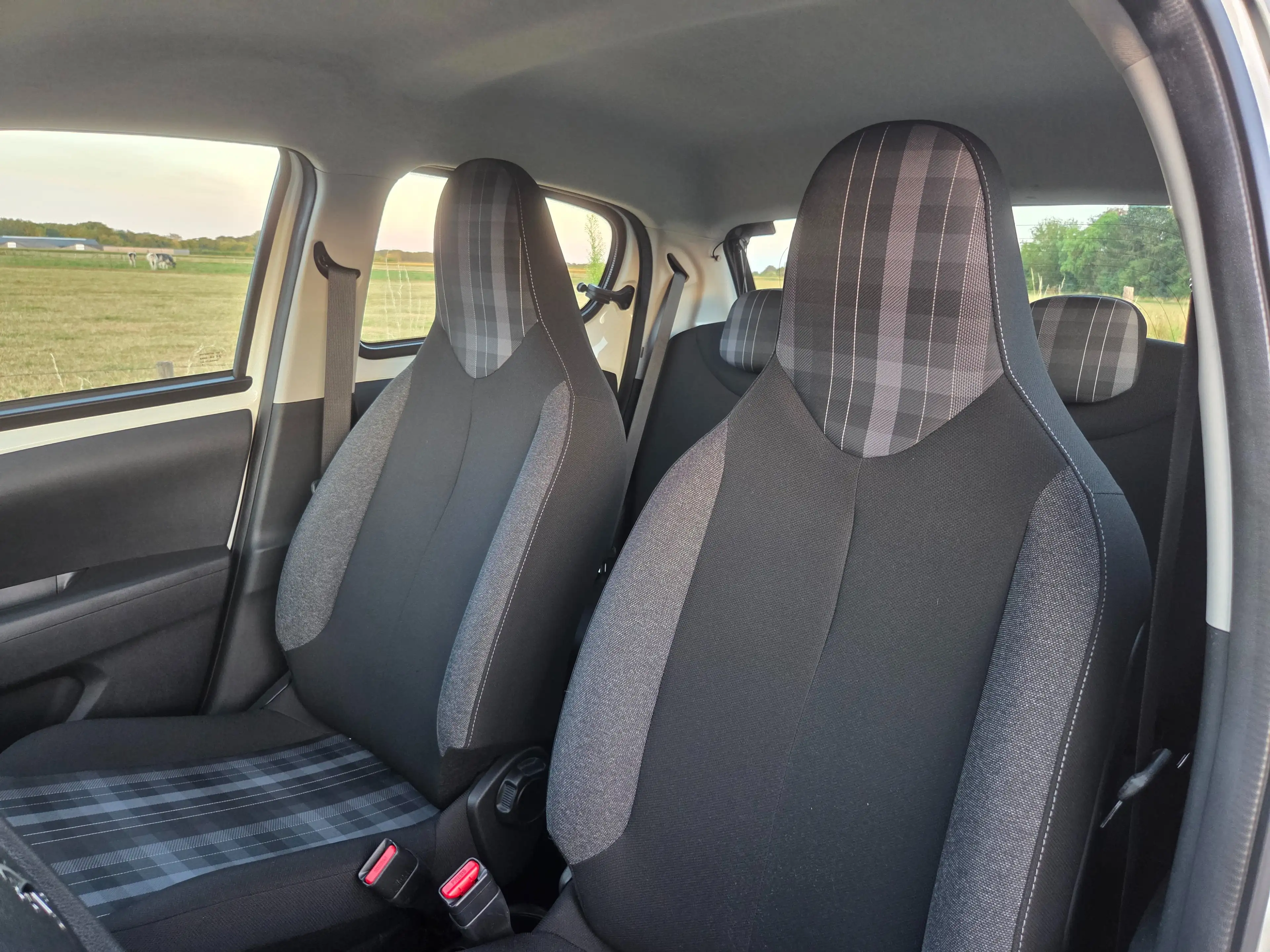 Peugeot 108 1.0 e-VTi Active — photo 14
