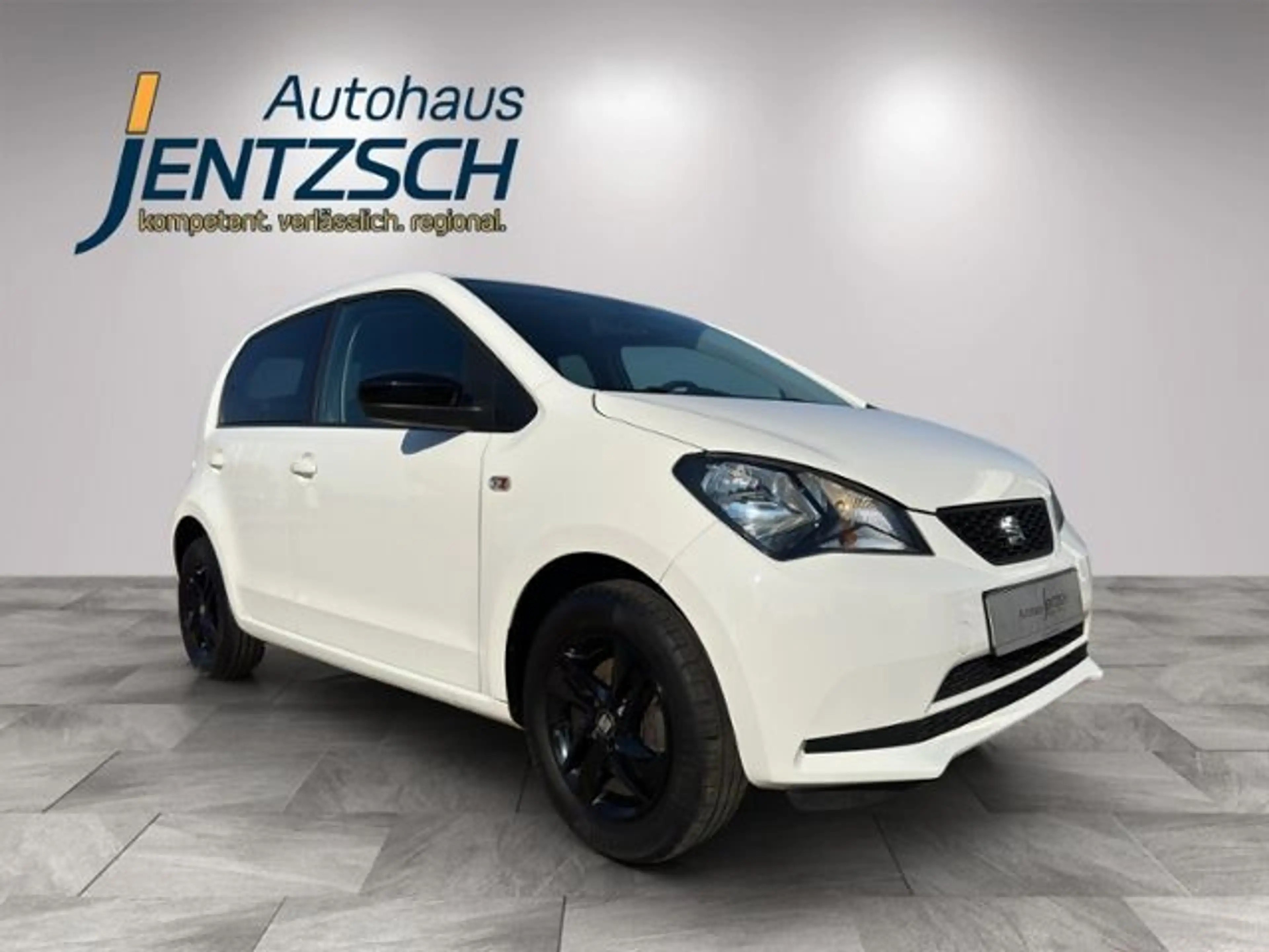 SEAT Mii 1,0 75PS Chic SHZ/PDC — photo 8