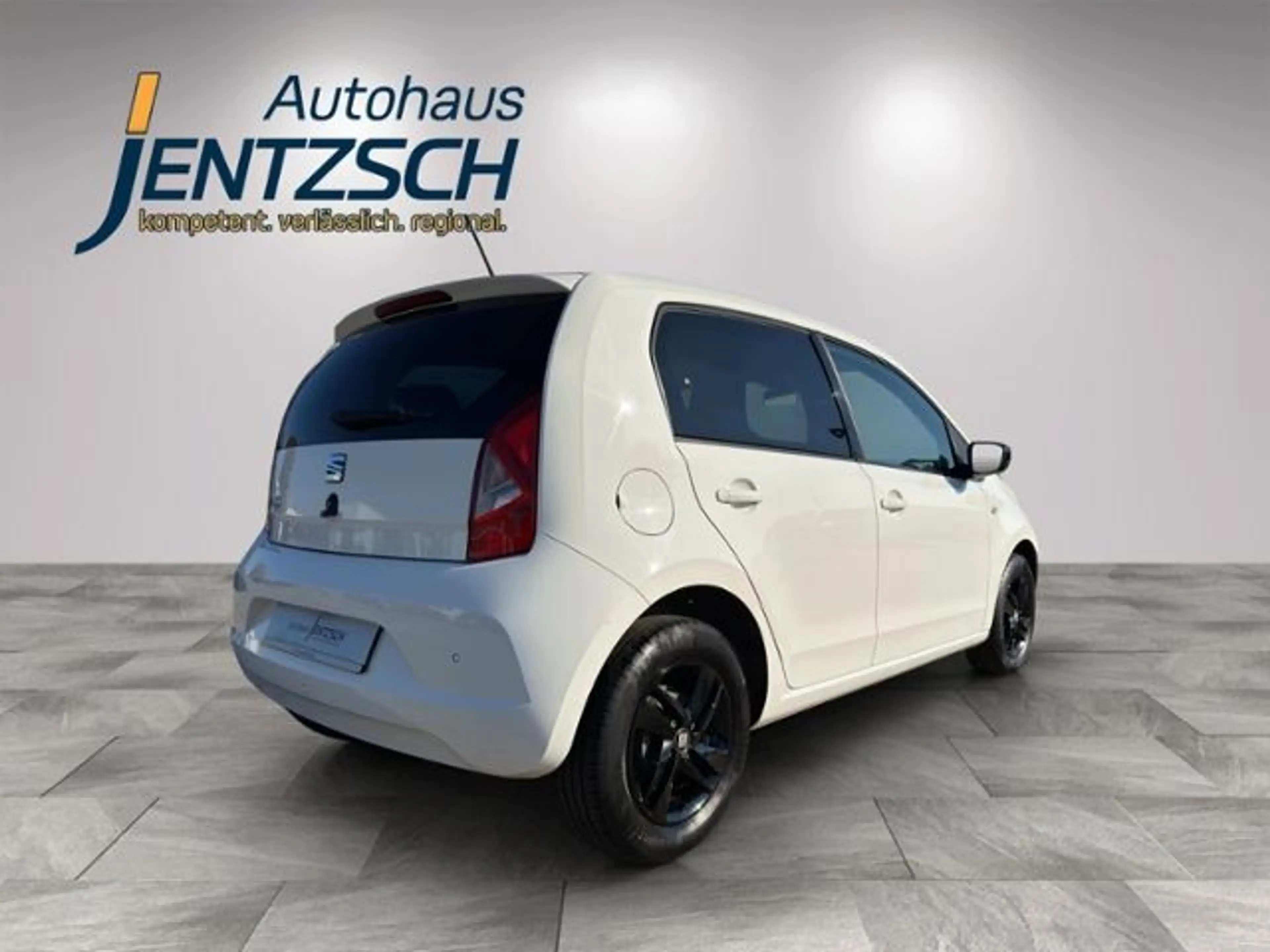 SEAT Mii 1,0 75PS Chic SHZ/PDC — photo 6