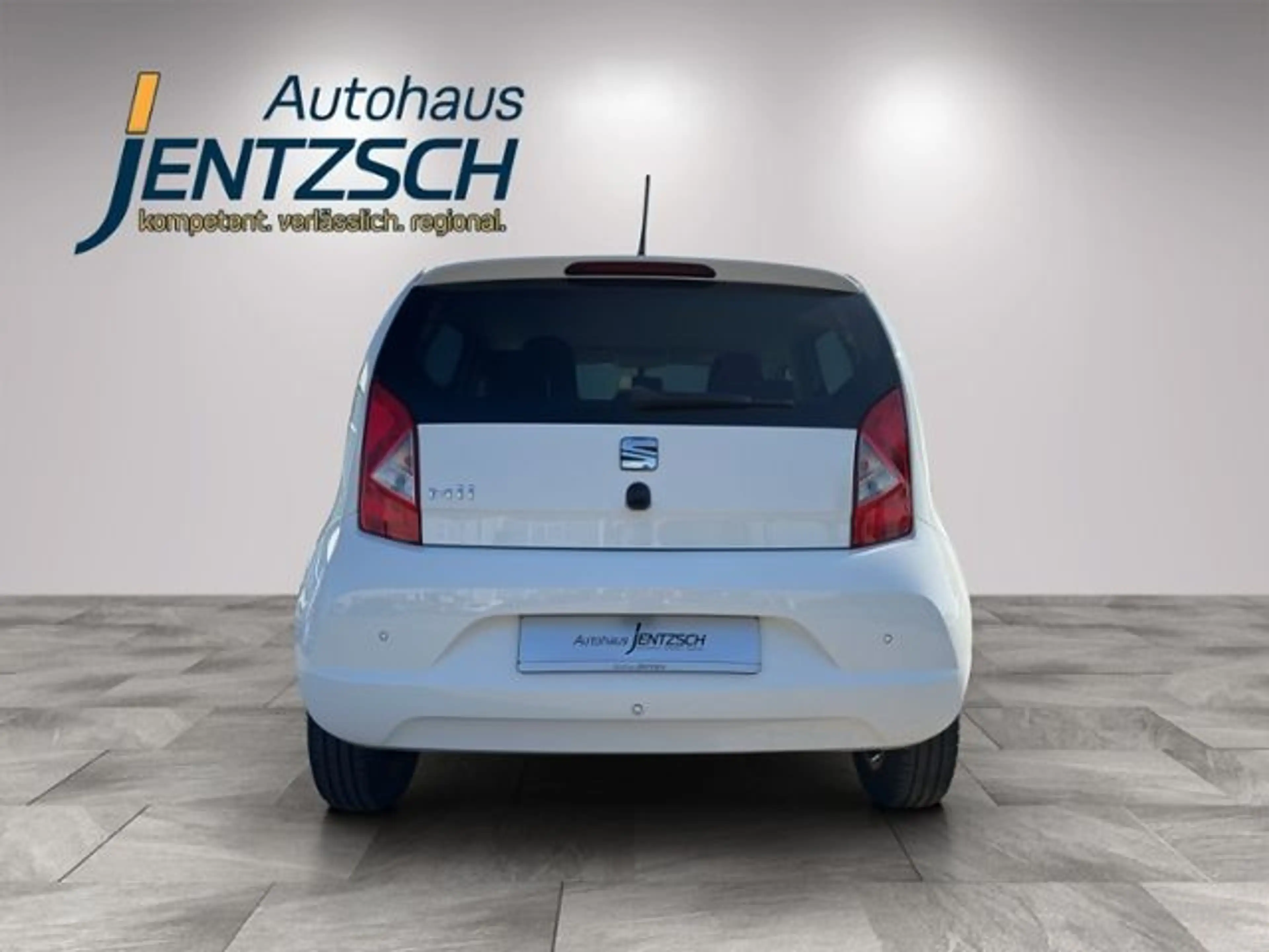 SEAT Mii 1,0 75PS Chic SHZ/PDC — photo 5