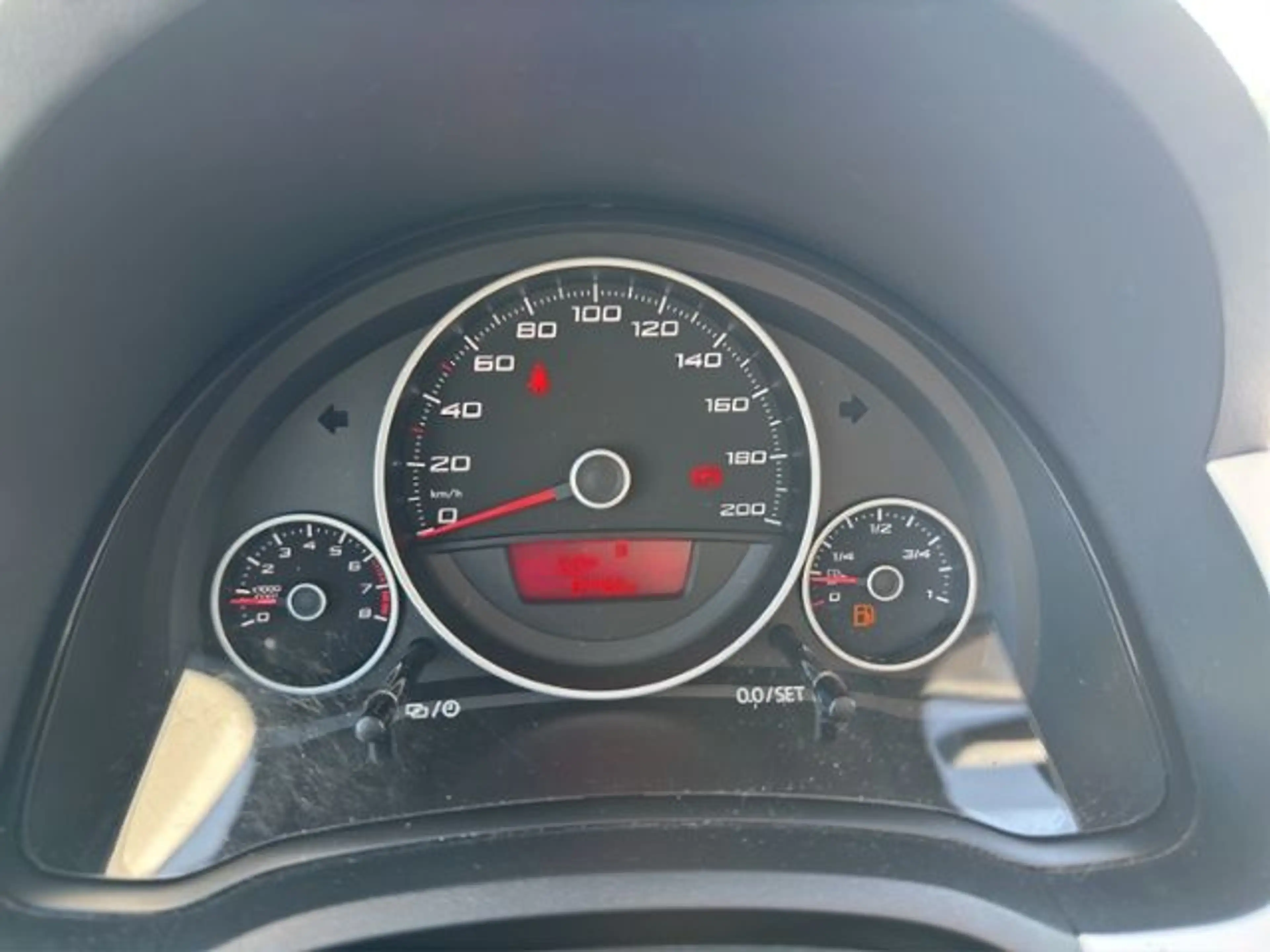 SEAT Mii 1,0 75PS Chic SHZ/PDC — photo 12