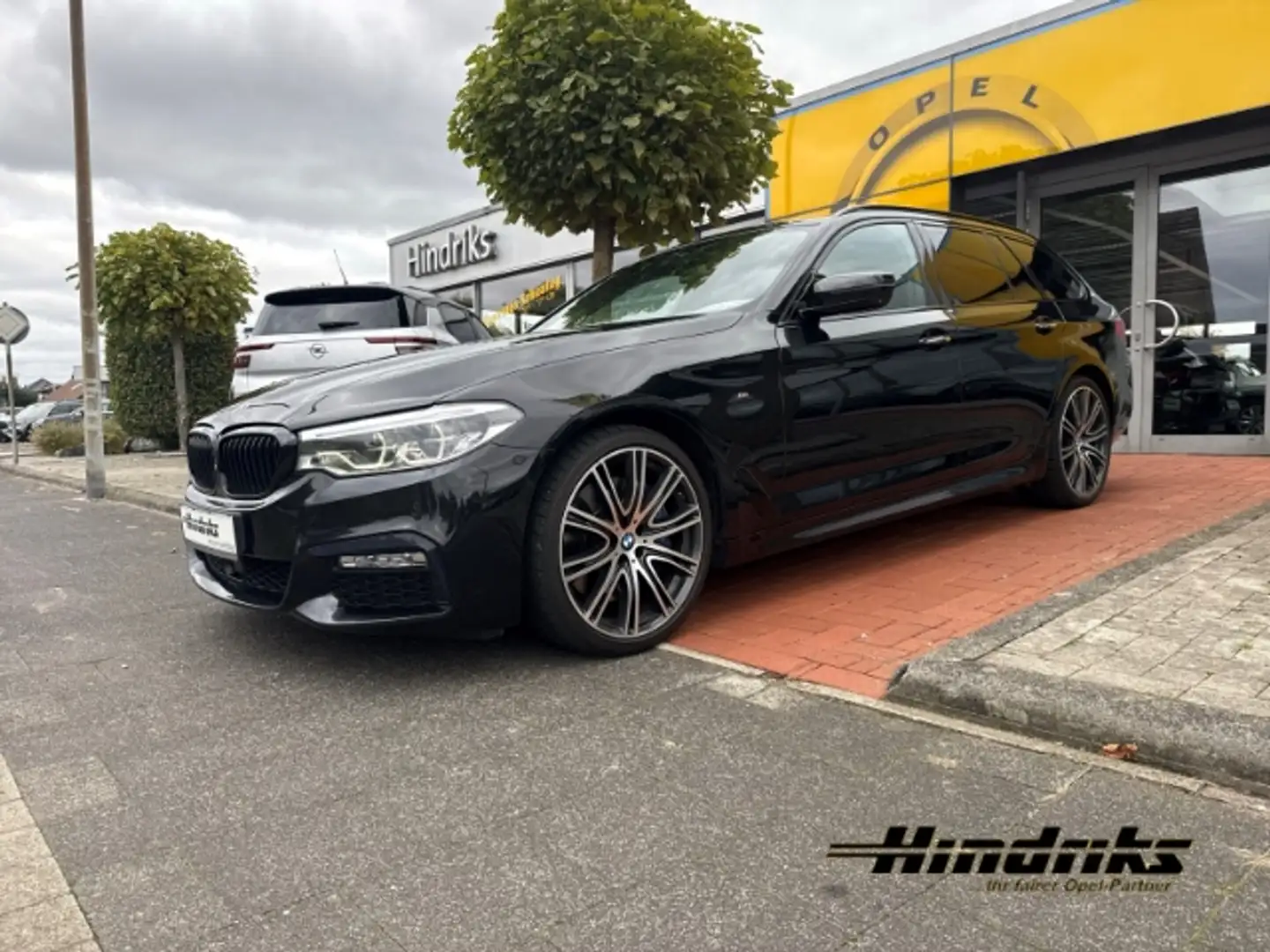 BMW 540 d xDrive M Sport Softcl. H&K Sportpaket HUD Luftfe Noir - 1