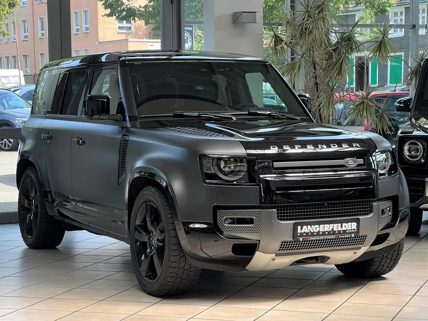 Land Rover Defender 110 V8 Carpathian Edition 386 kW (525 PS), Auto... Grau - 1