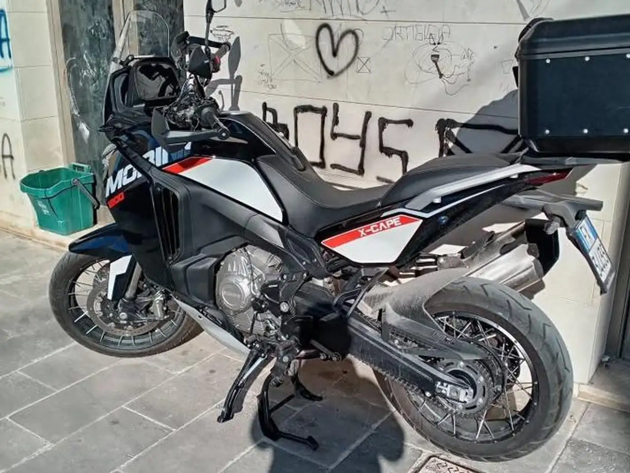 Moto Morini X-Cape