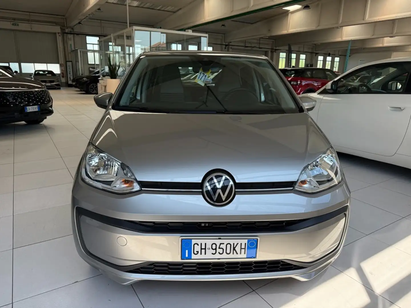 Volkswagen up! 5 Porte 1.0 eco Move up! Grey - 2