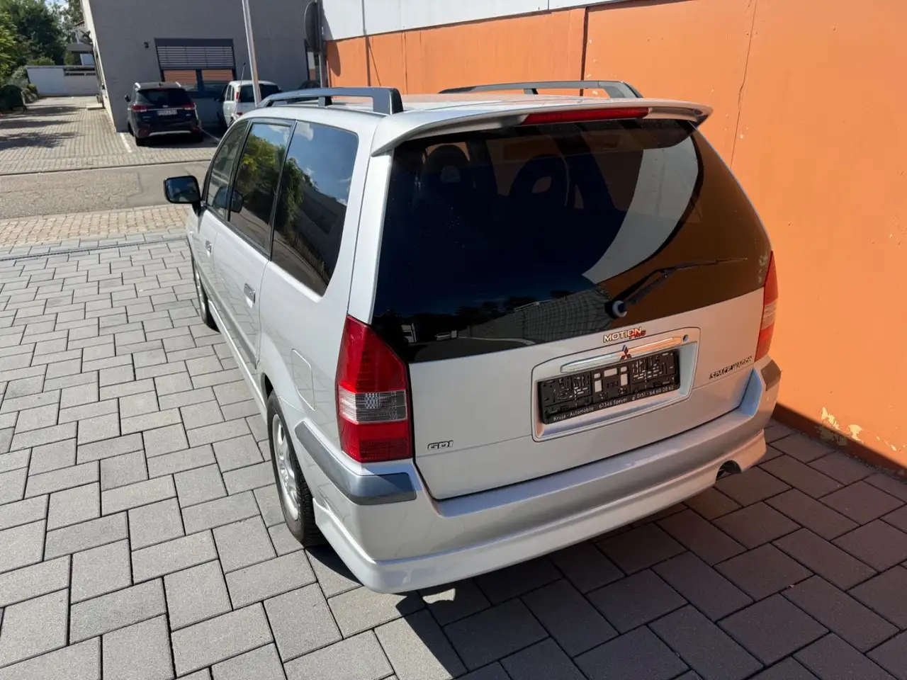 Mitsubishi Space Wagon 2,4 GDI Motion Plus, foto 9